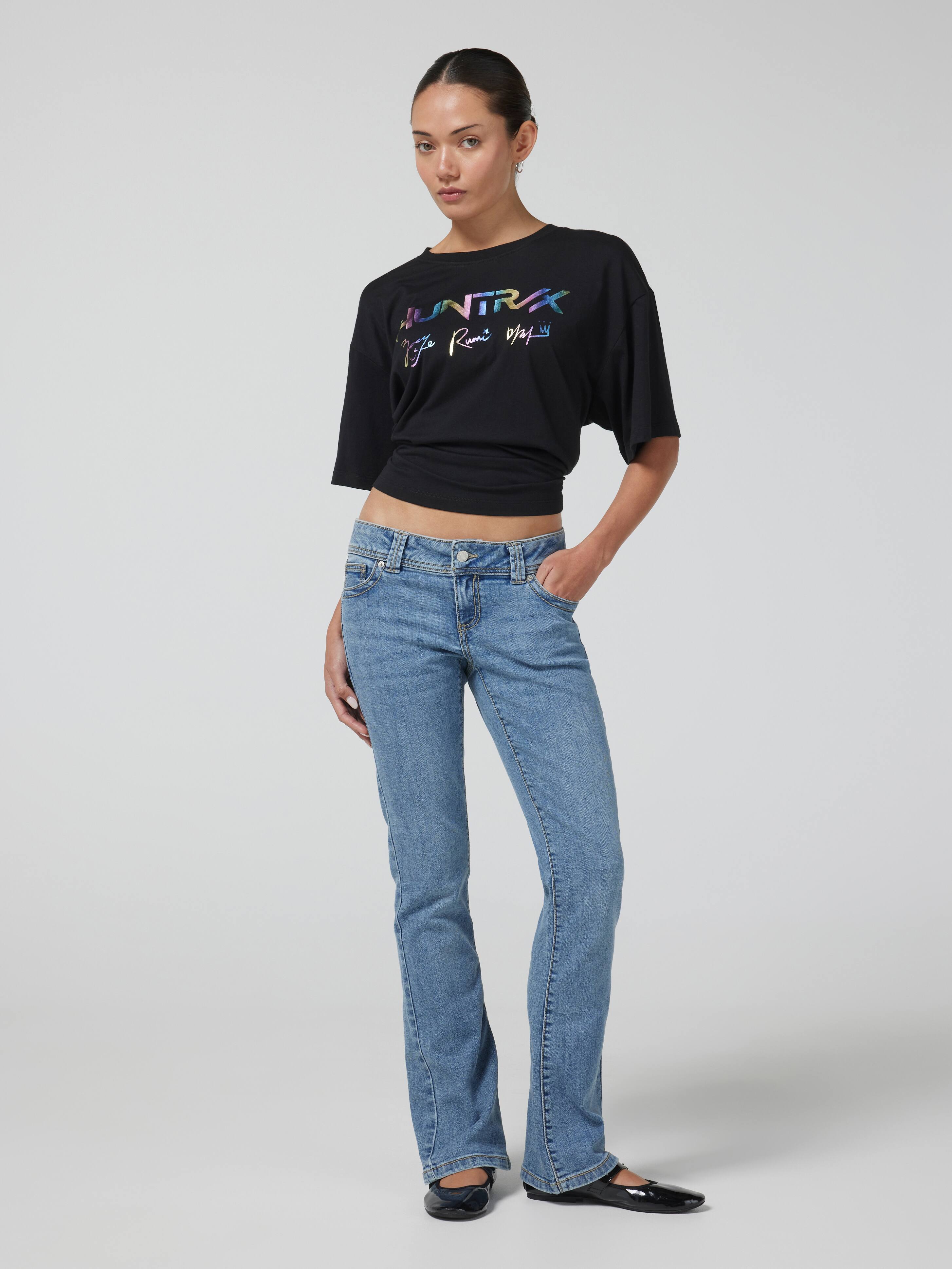 Kpop Signature Oversized Tee
