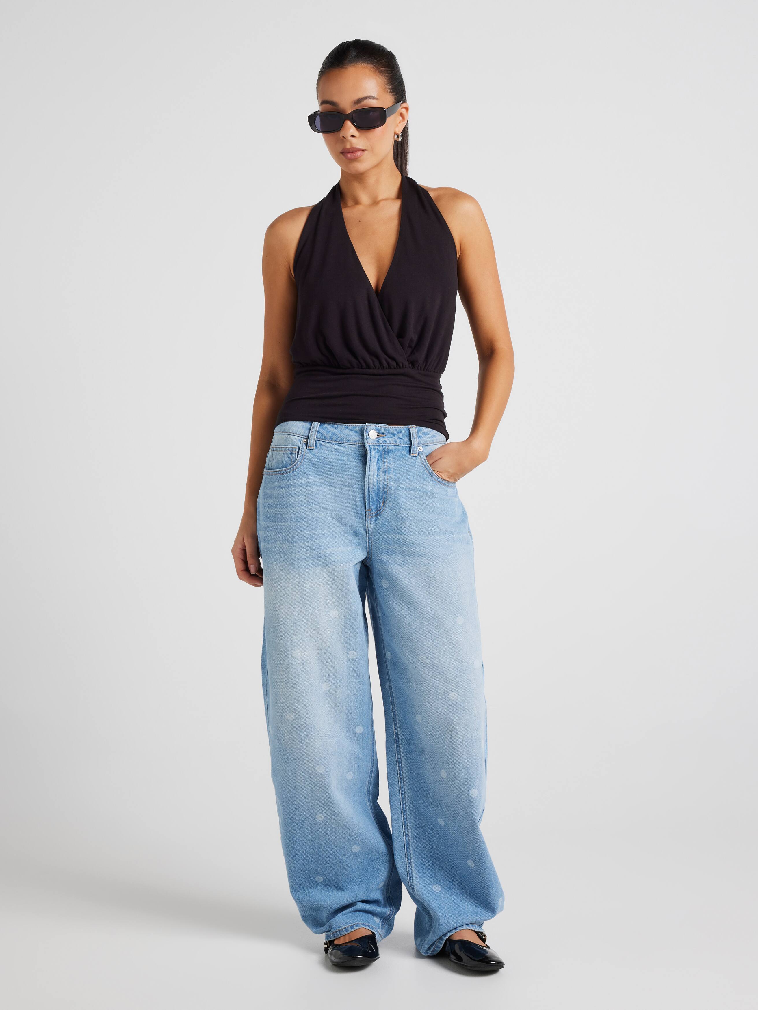 Wide Band Halter