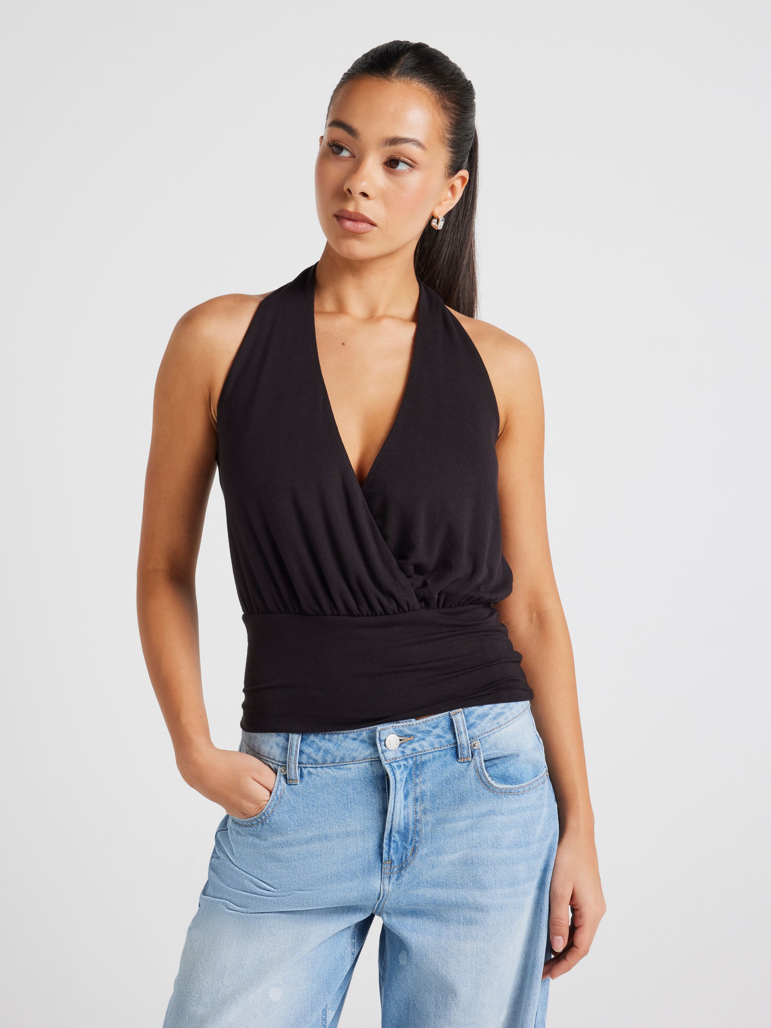 Wide Band Halter