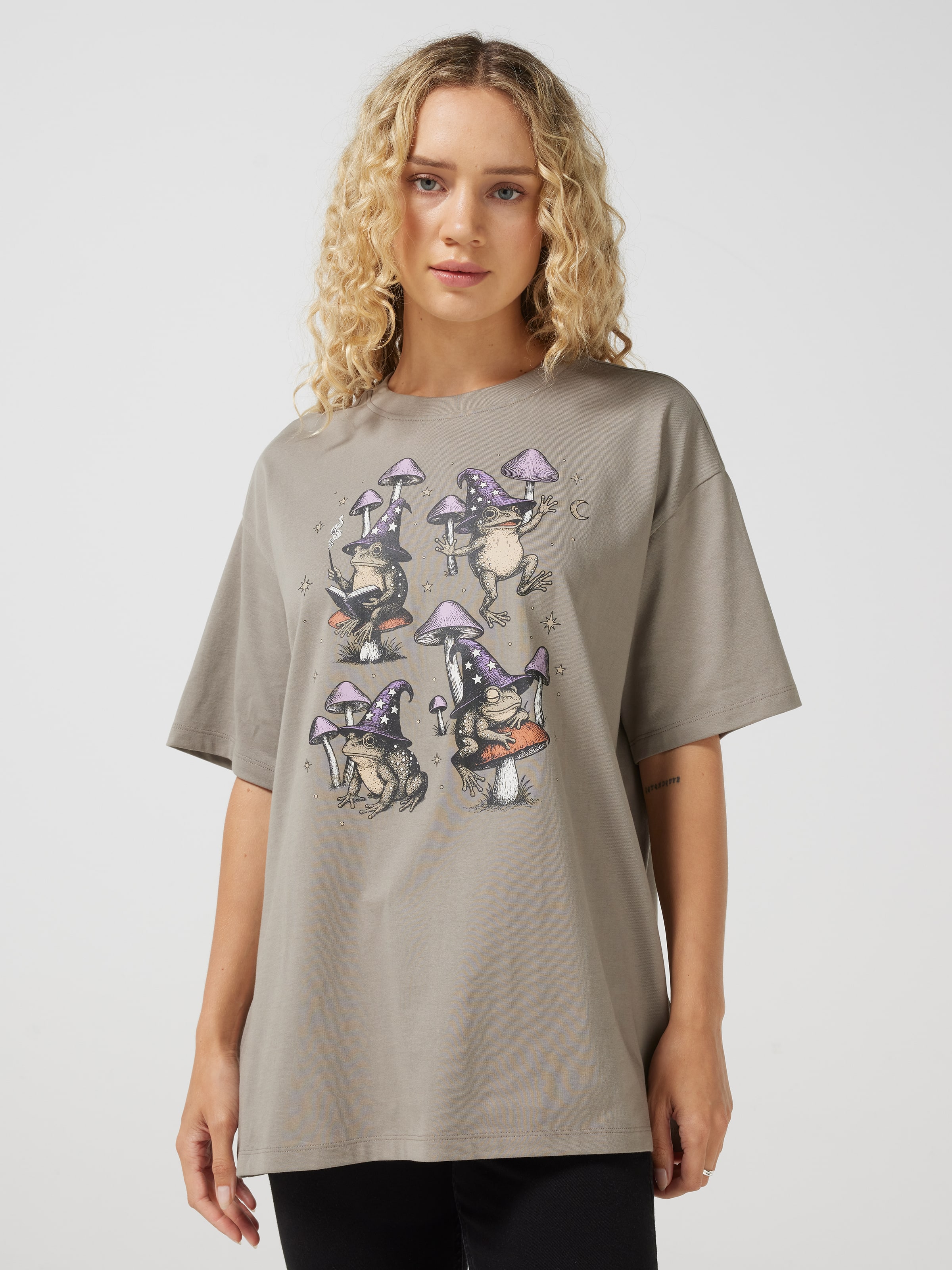 Multi Wizard Frog Tee