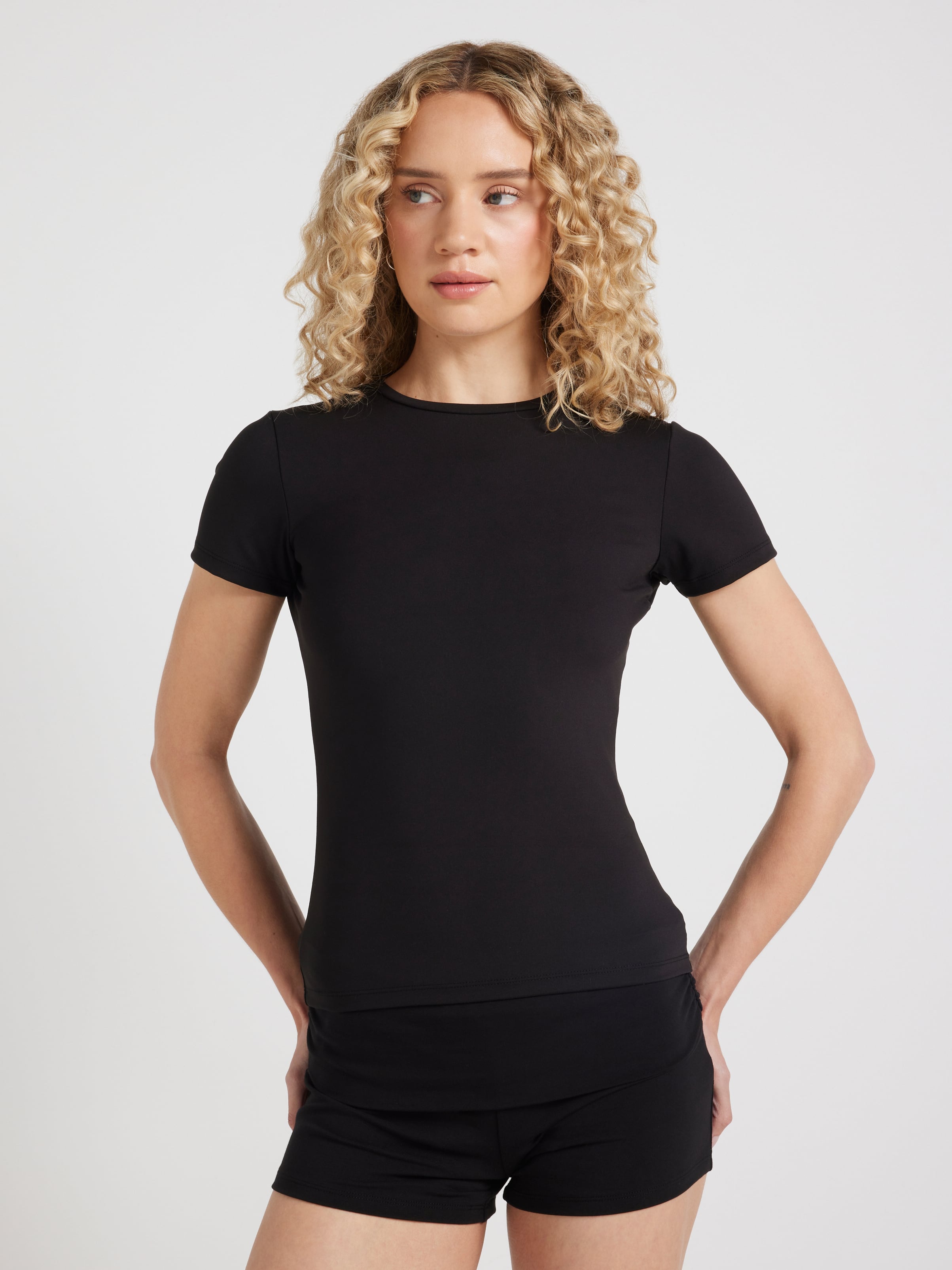 Lounge Fitted Tee