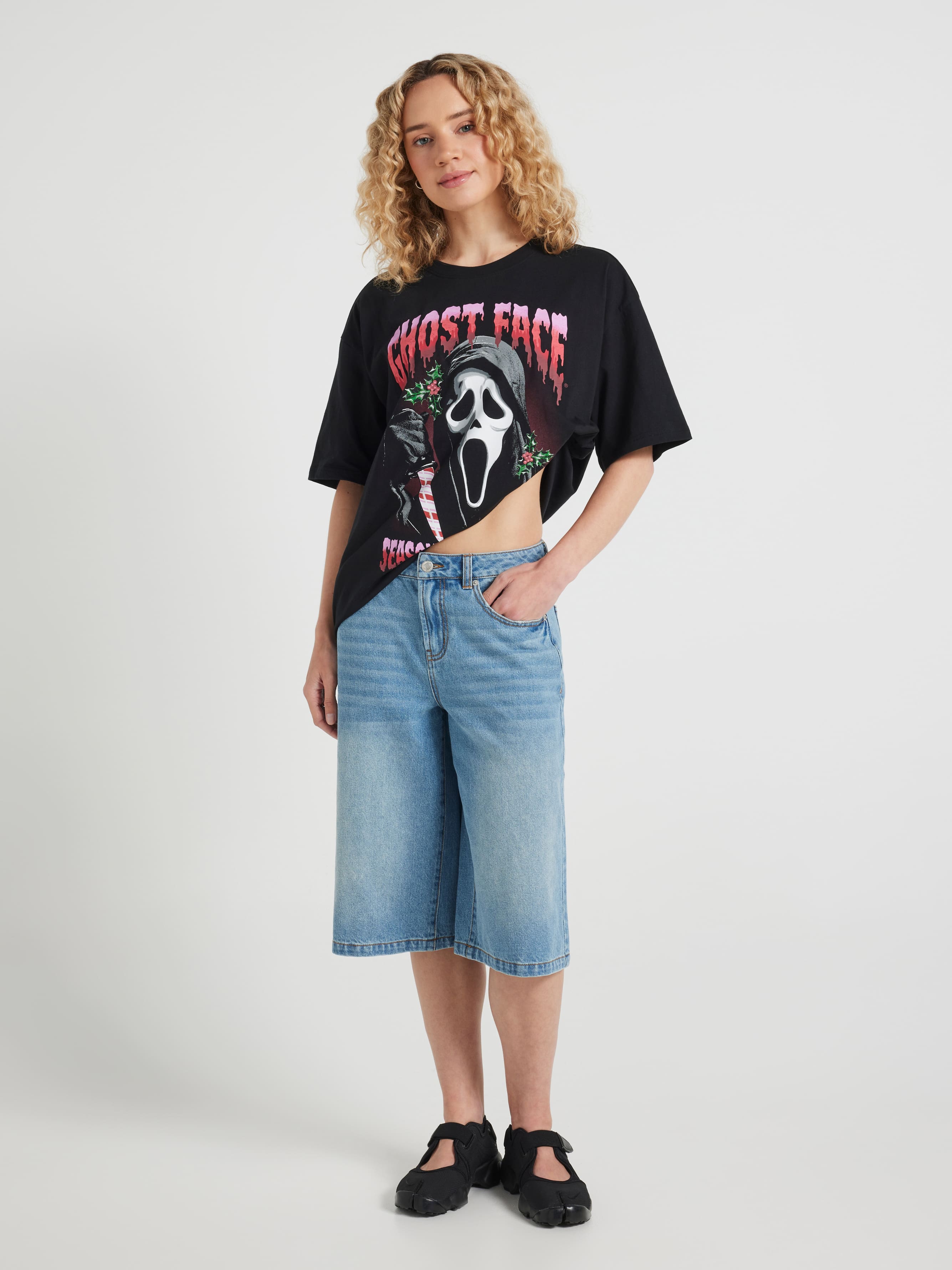 Seasons Screamings Ghostface Oversized Tee