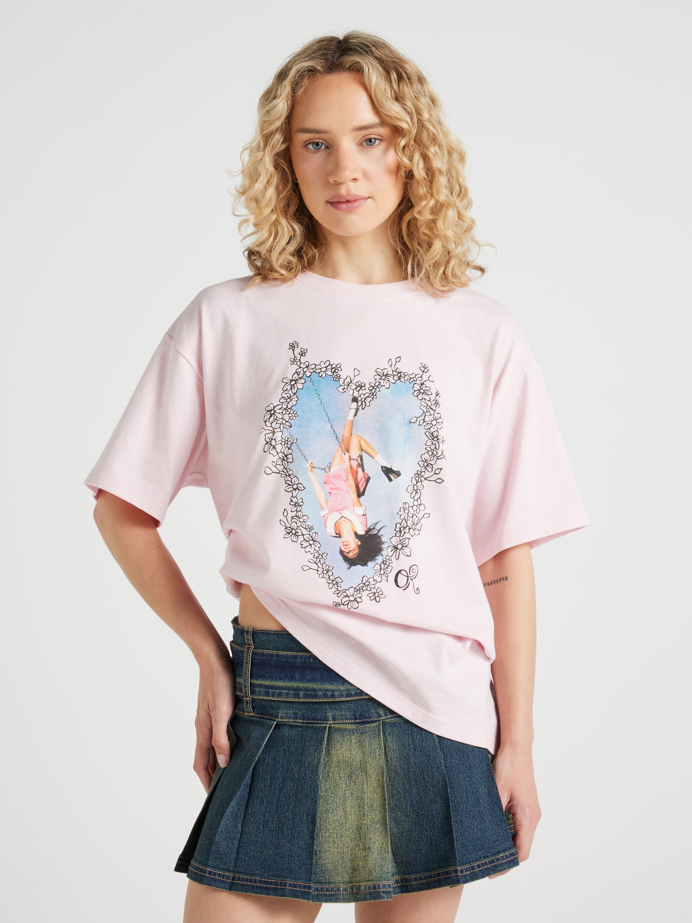 Music Olivia Heart Oversized Tee