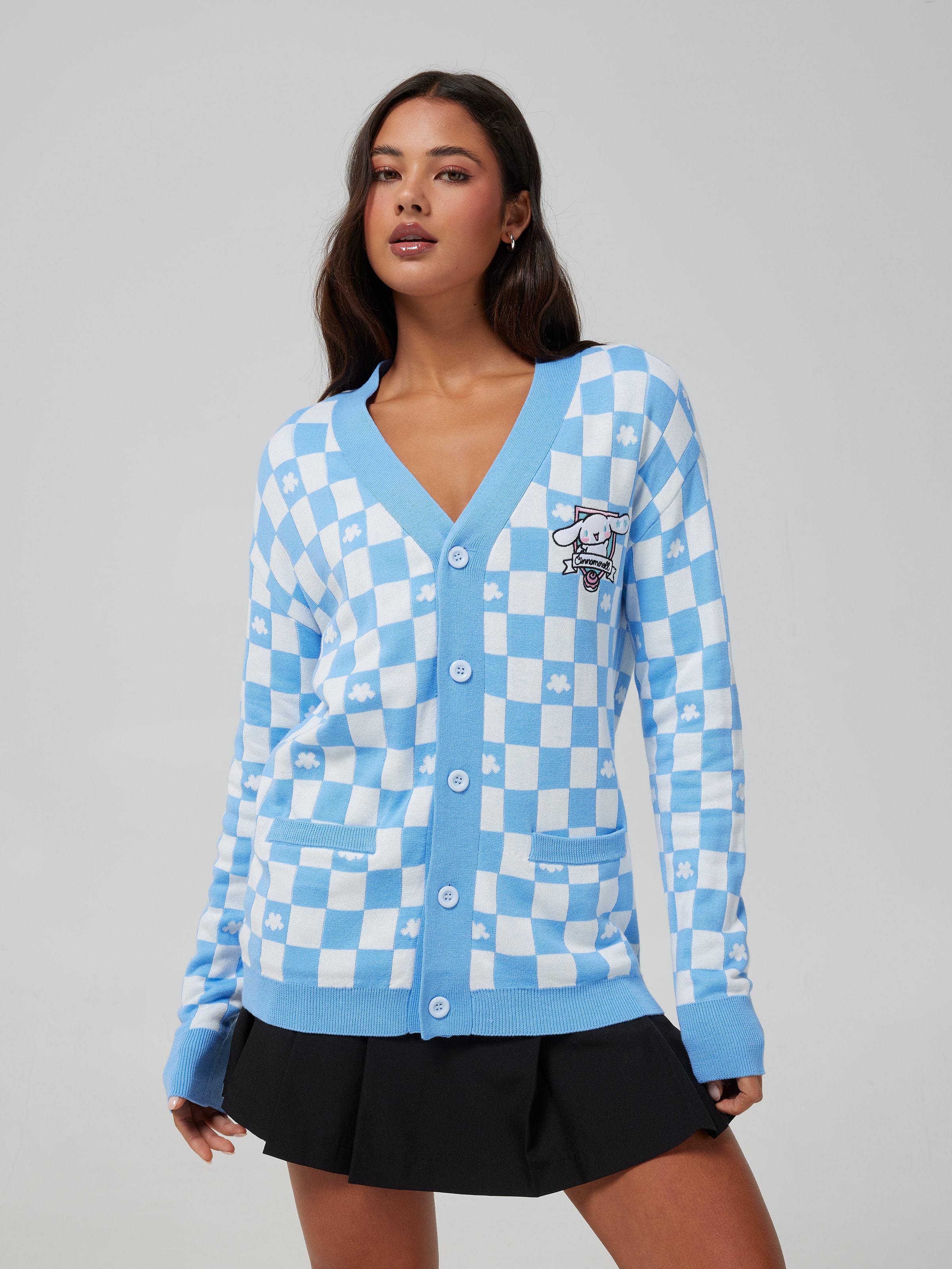 Check Cinnamoroll Cardi