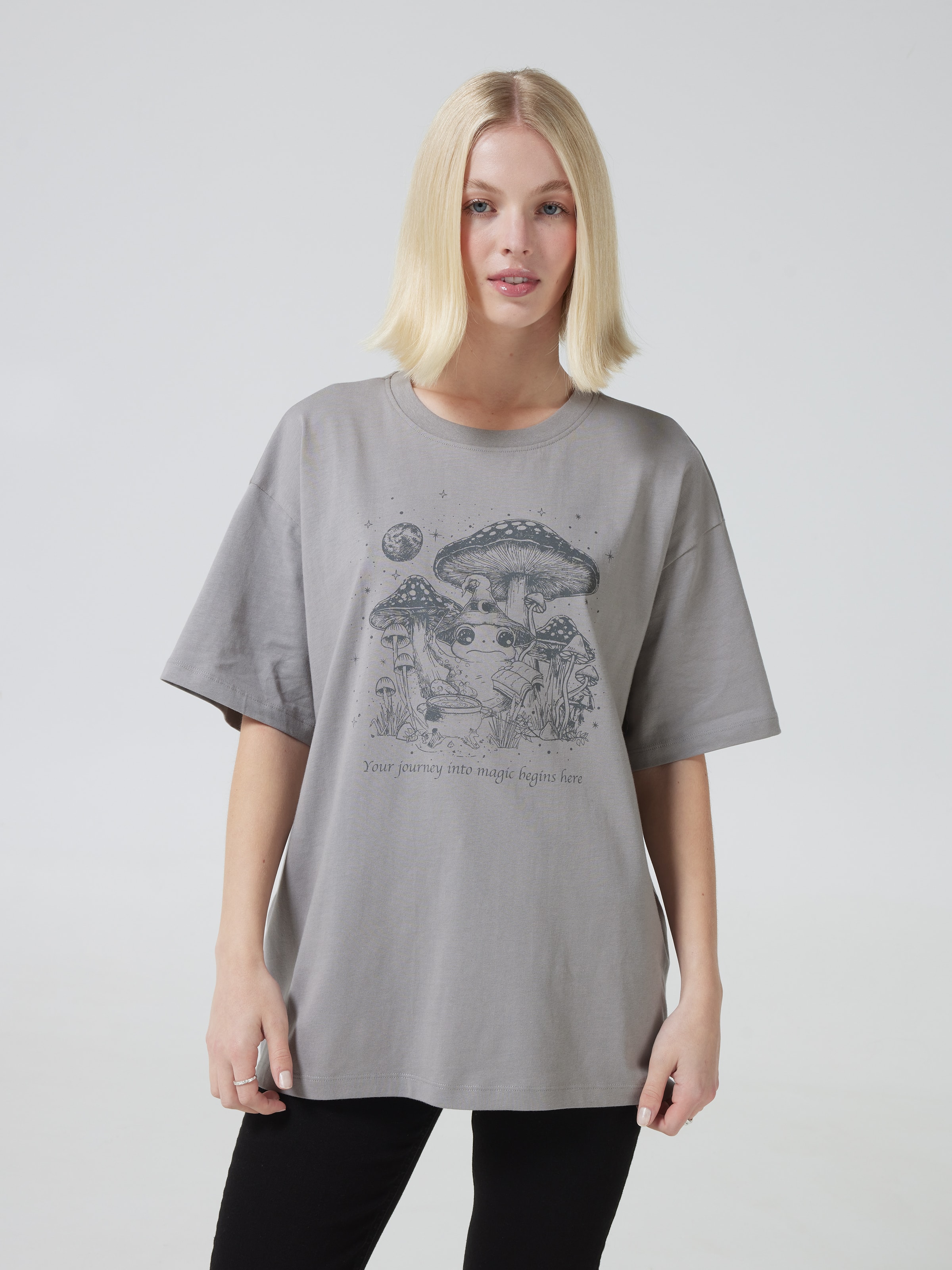 Wizard Frog Oversized Tee