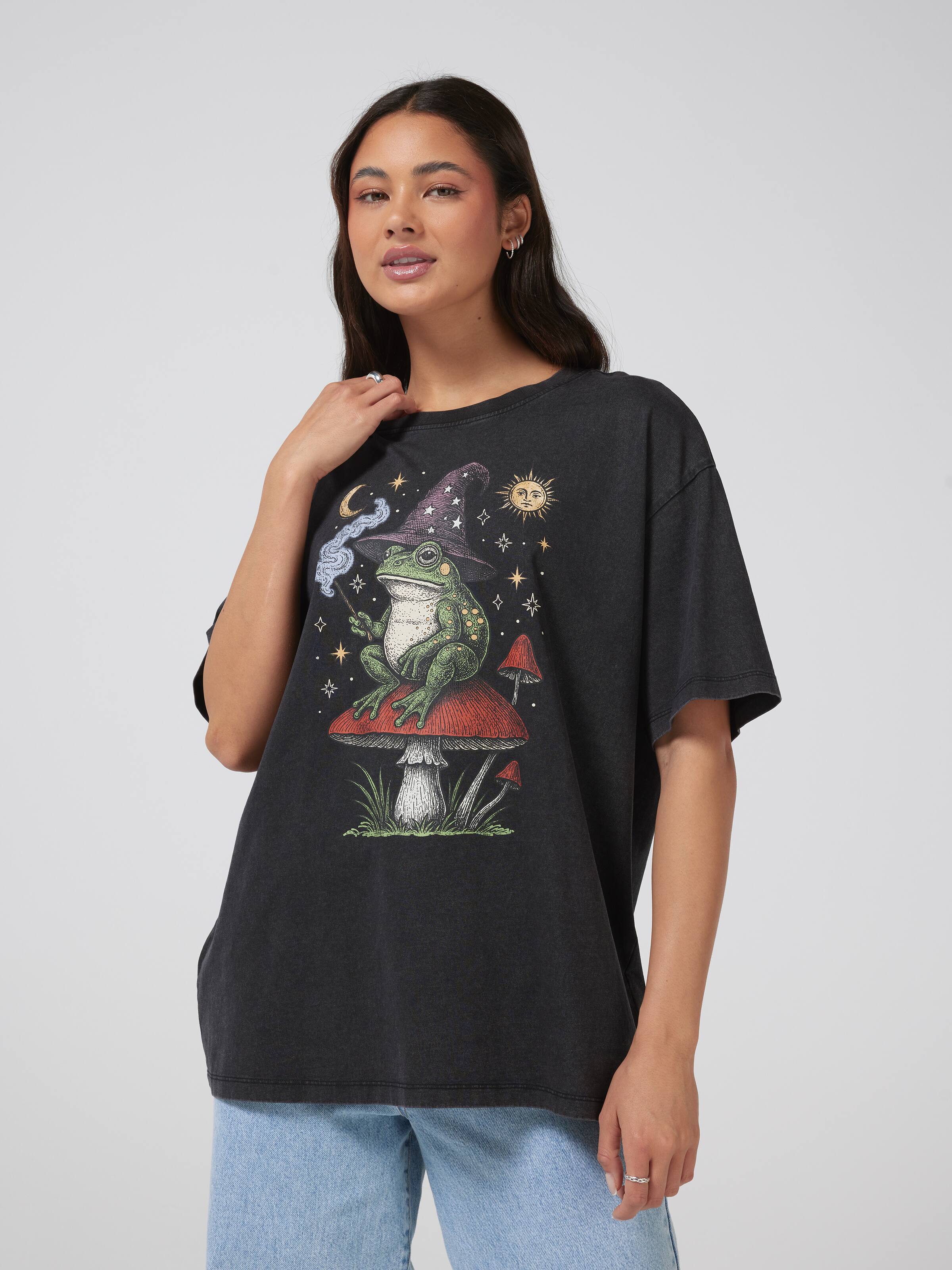 Wizard Frog Oversized Tee