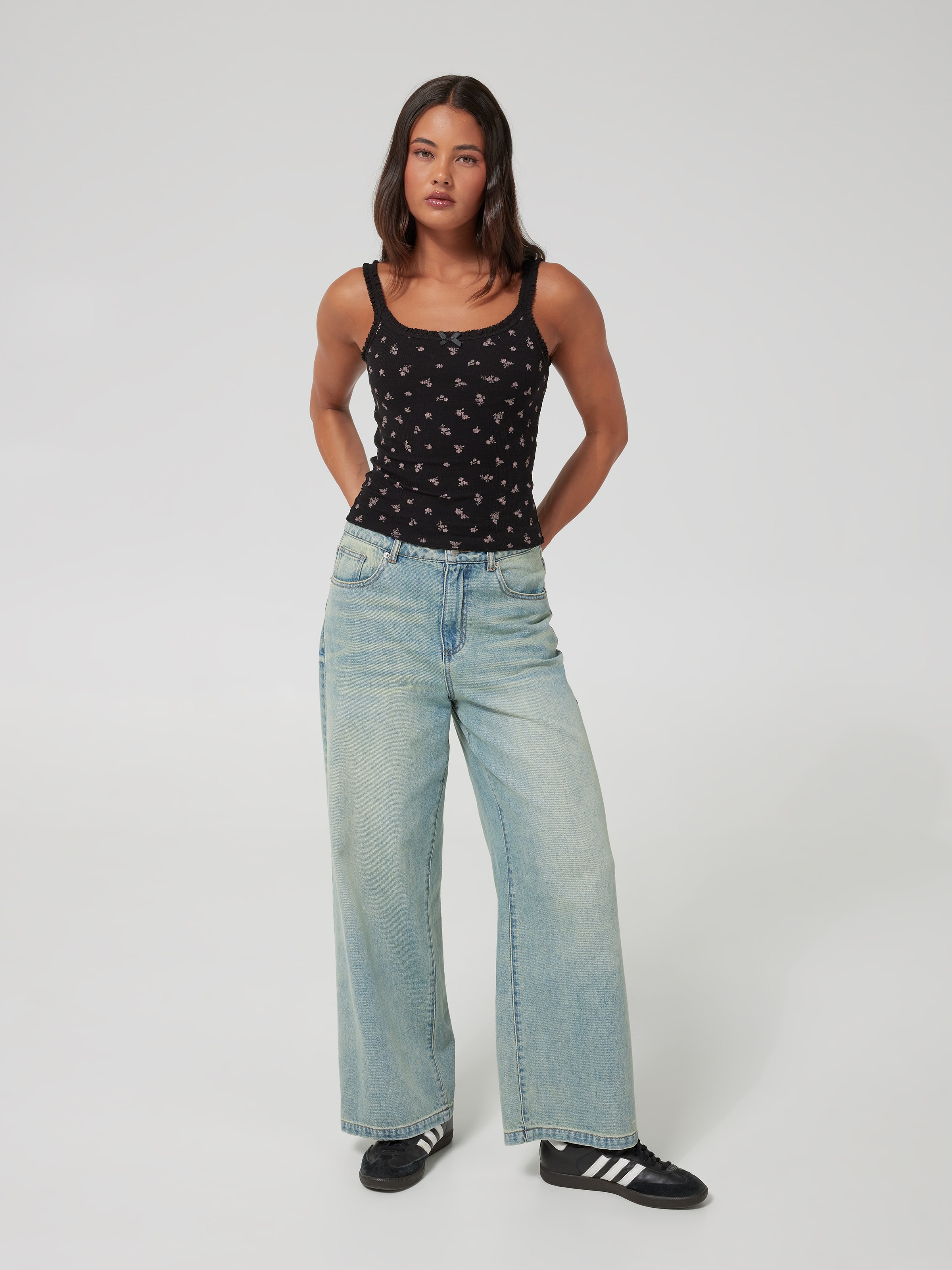 Crochet Trim Rib Cami