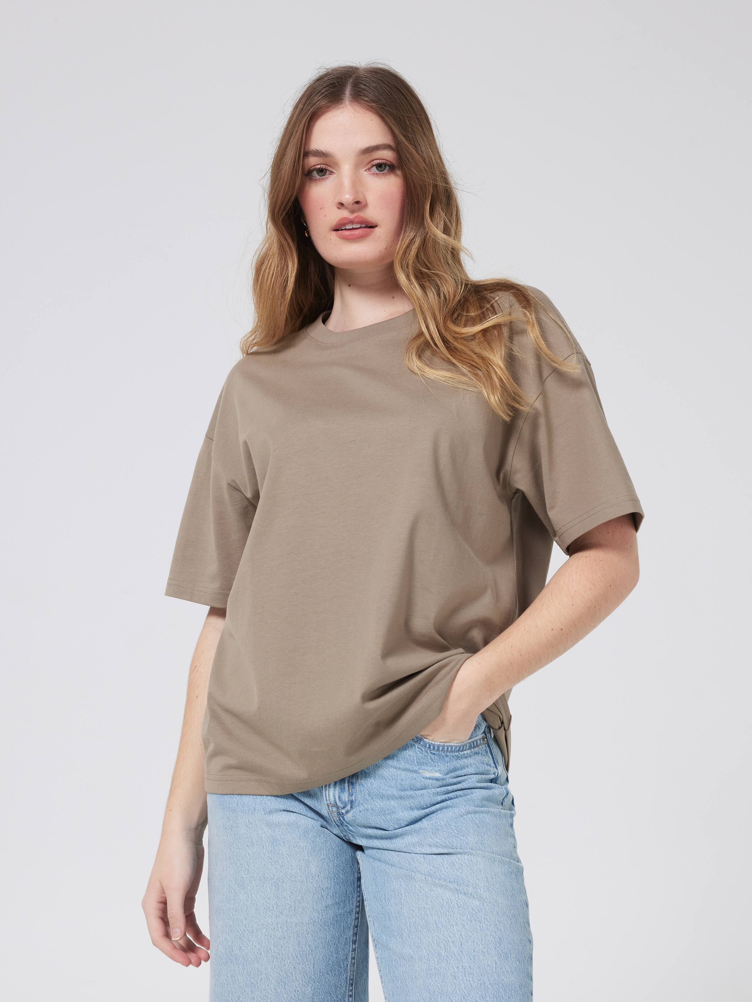 Essential Oversized Tee