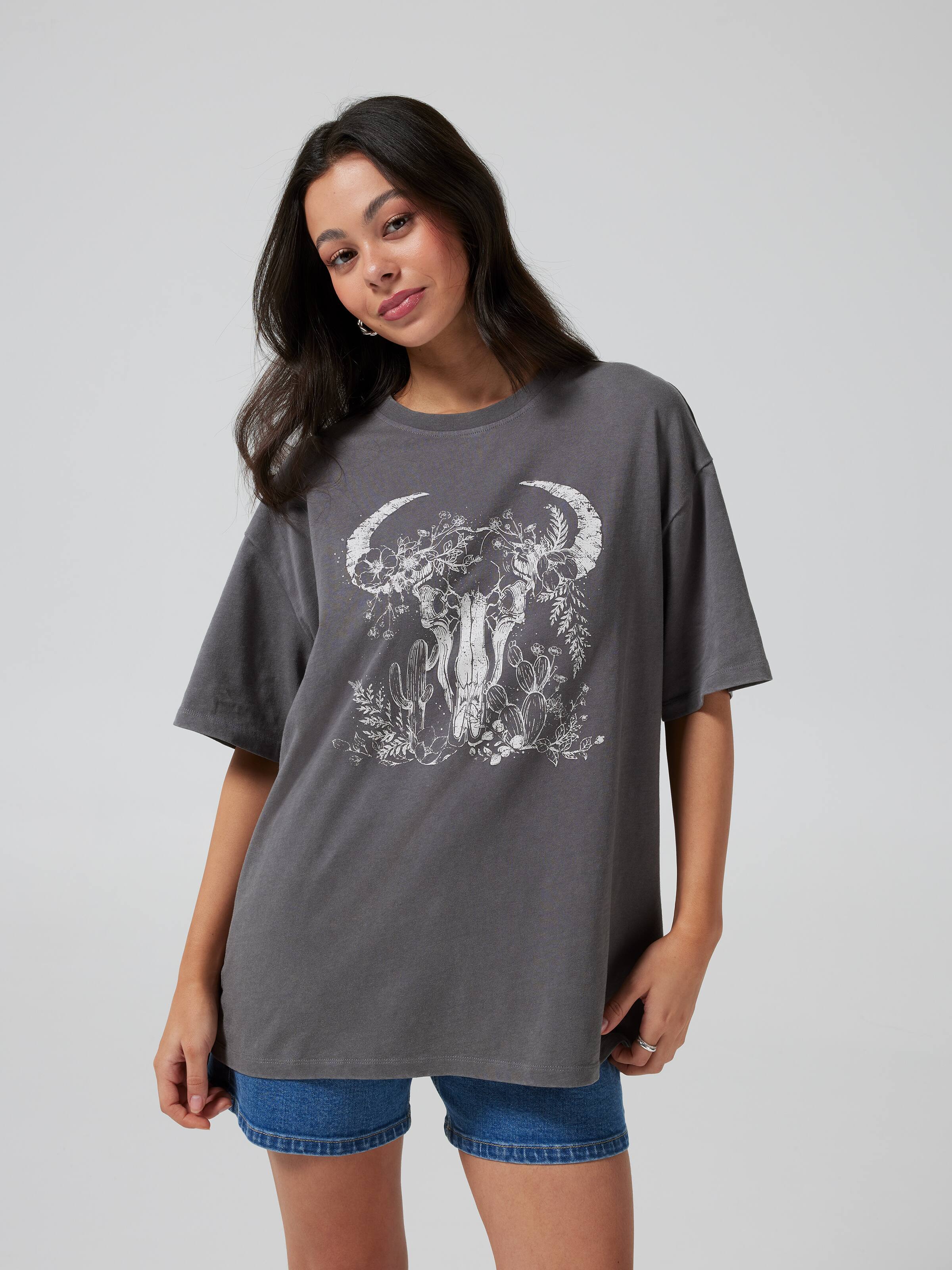 Cowskull Mystic Oversized Tee