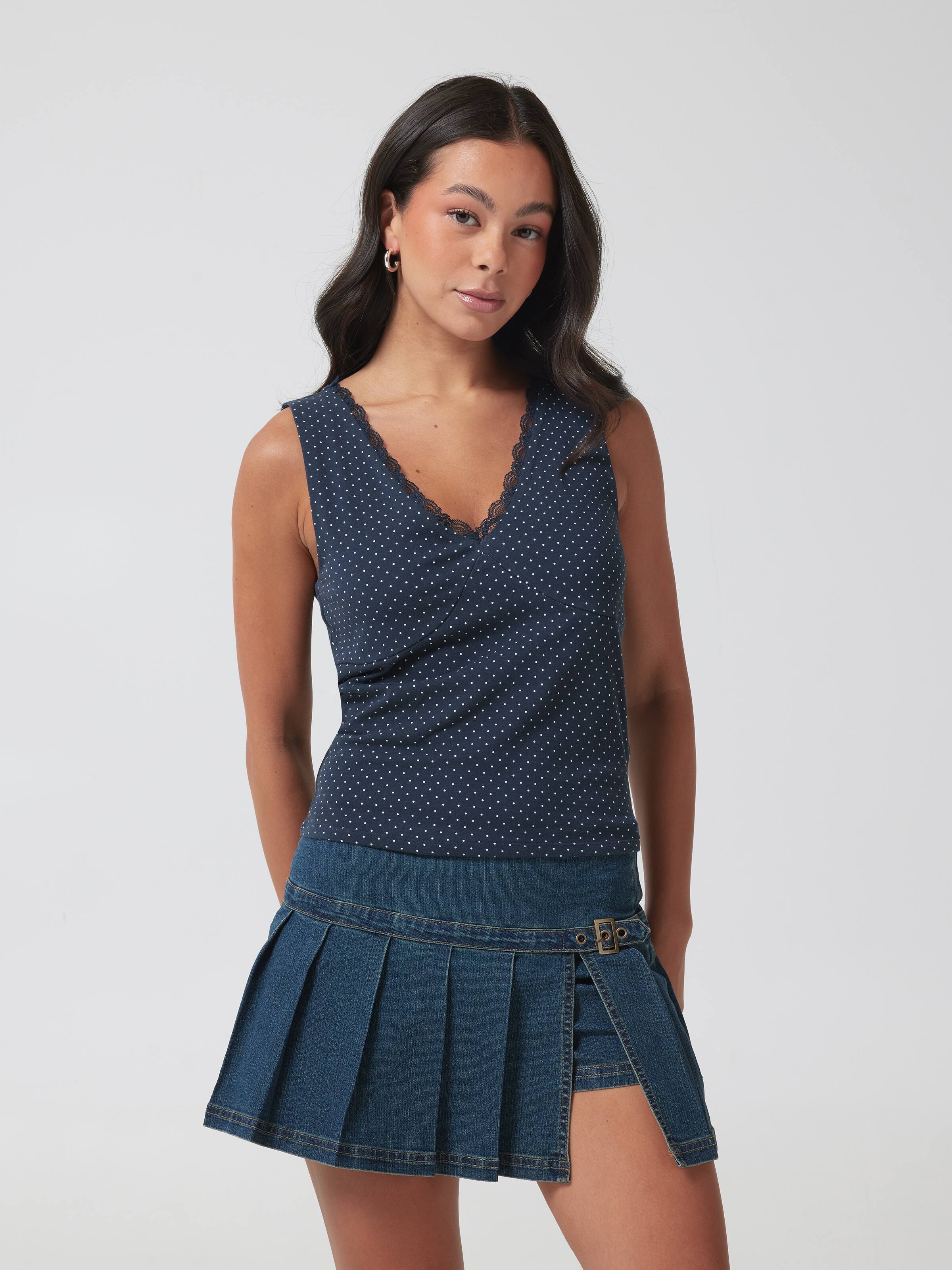 Printed Lace Trim V Neck