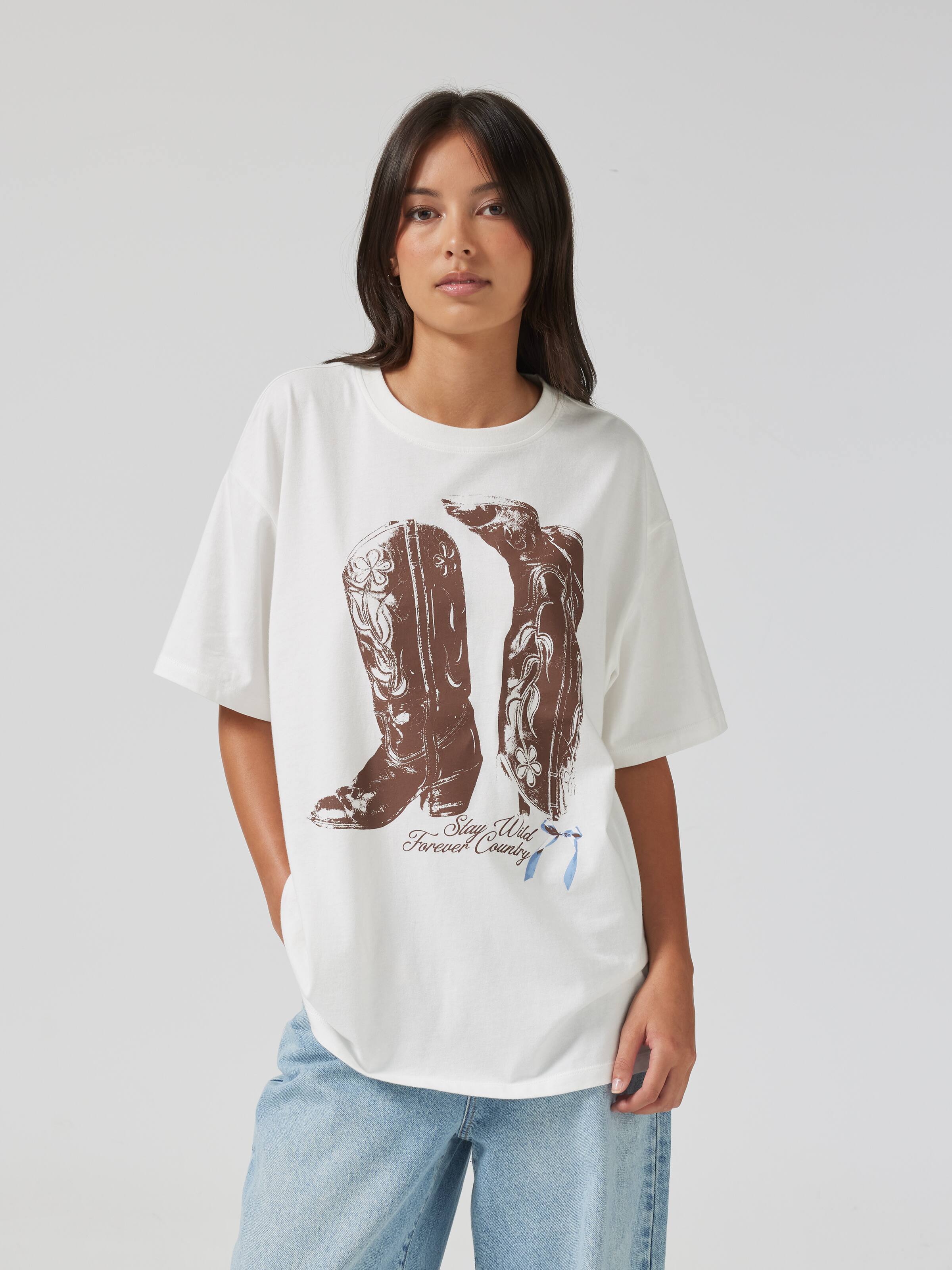 Cowboy Boots Oversized Tee
