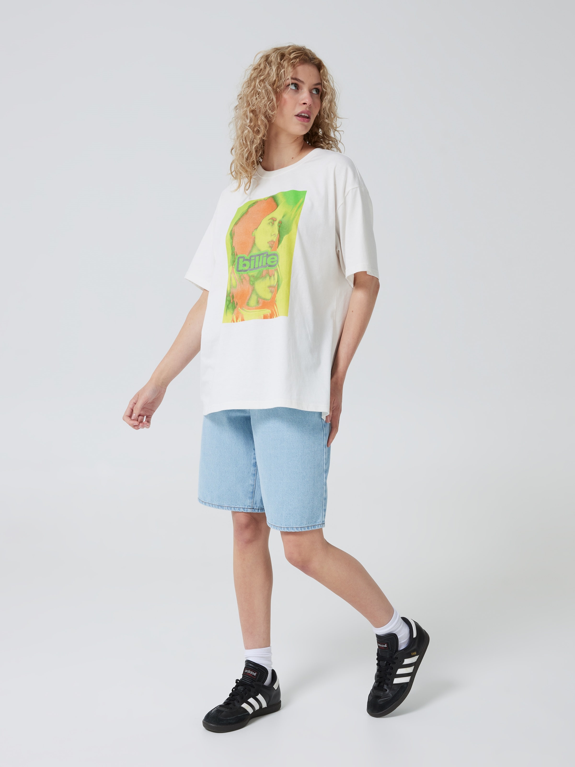 Music Billie Side Face Oversized Tee