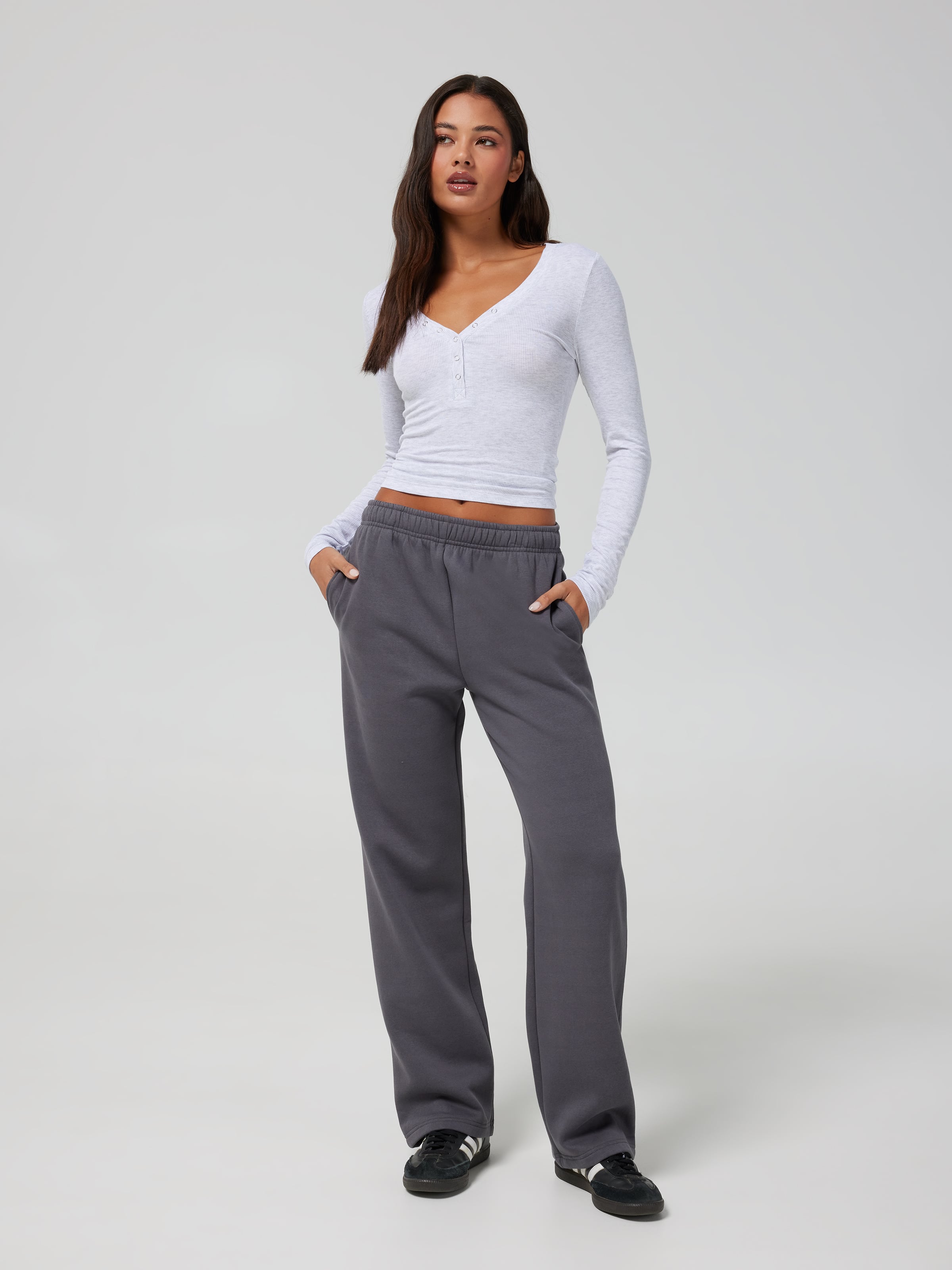 Wide Leg Track
