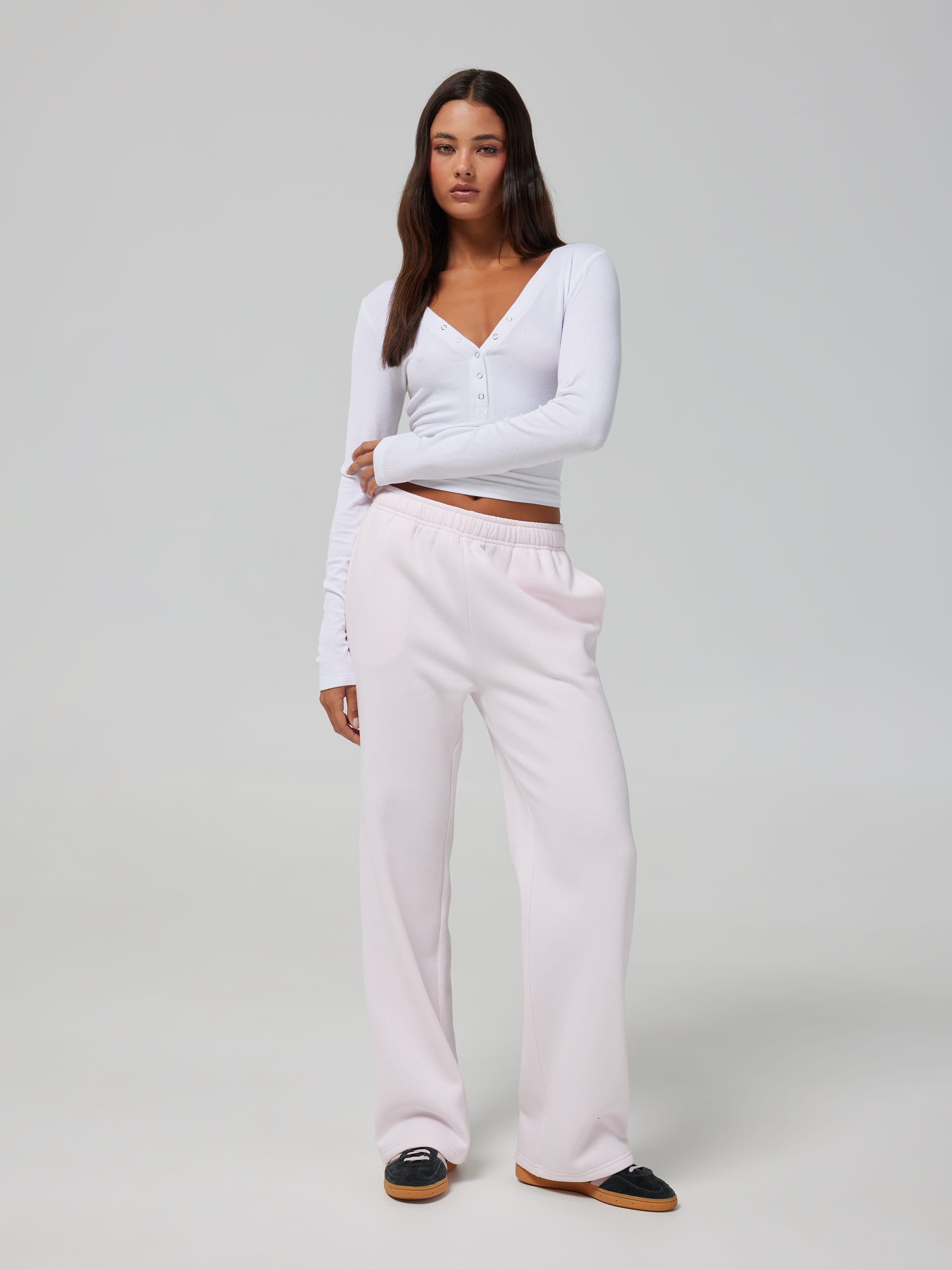 Wide Leg Track