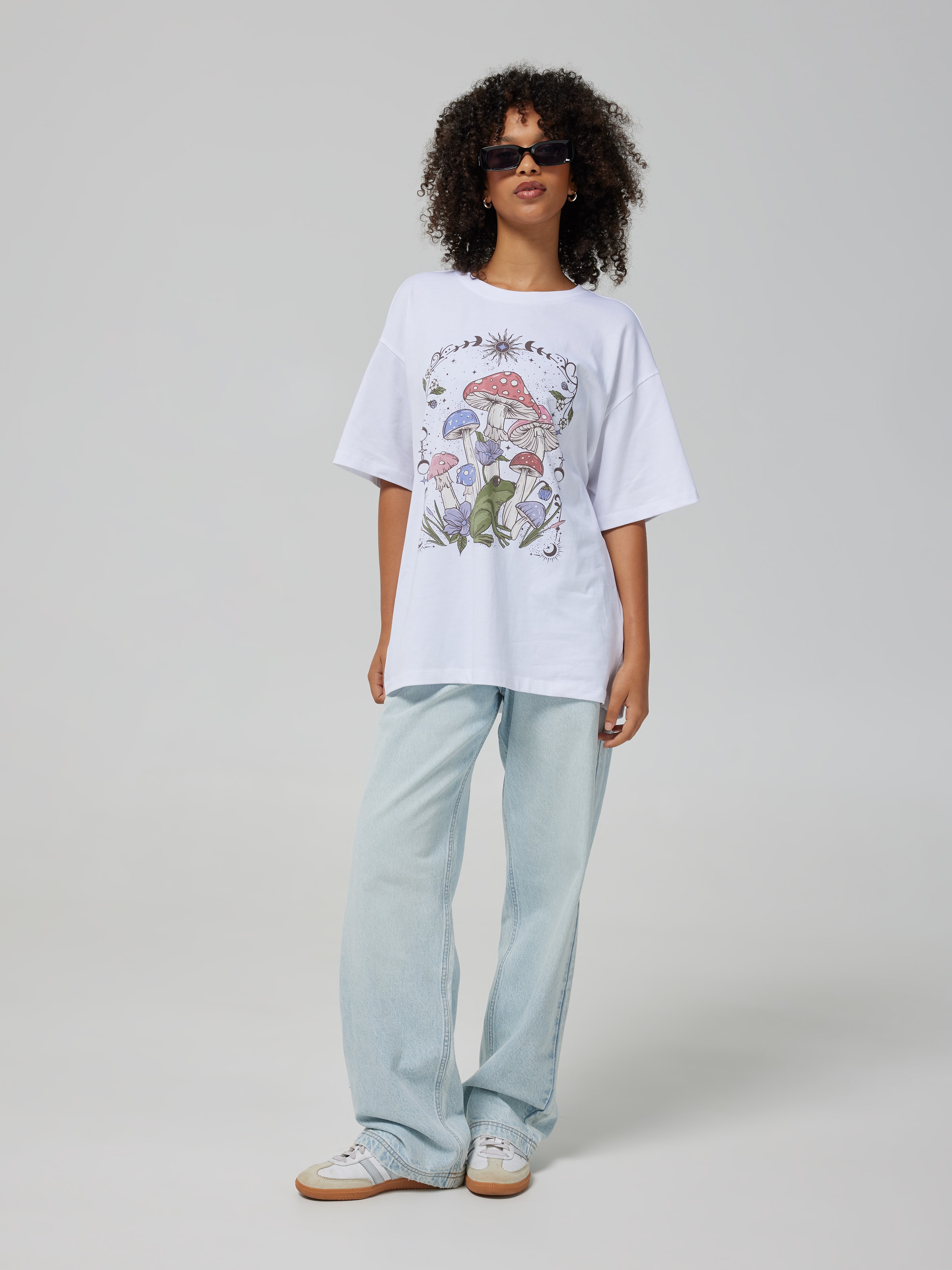Mystic Frog Oversized Tee