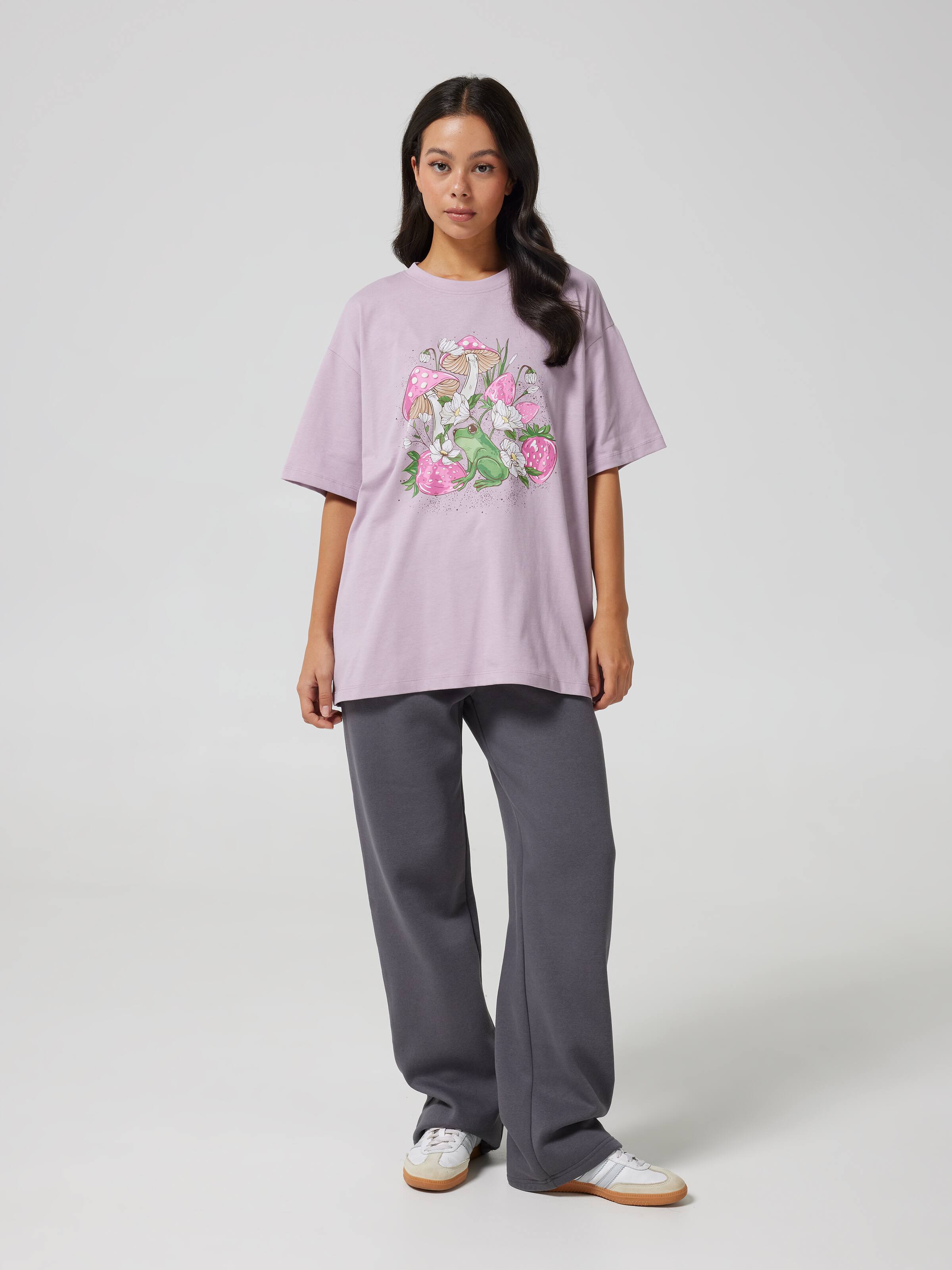 Strawberry Frog Oversized Tee