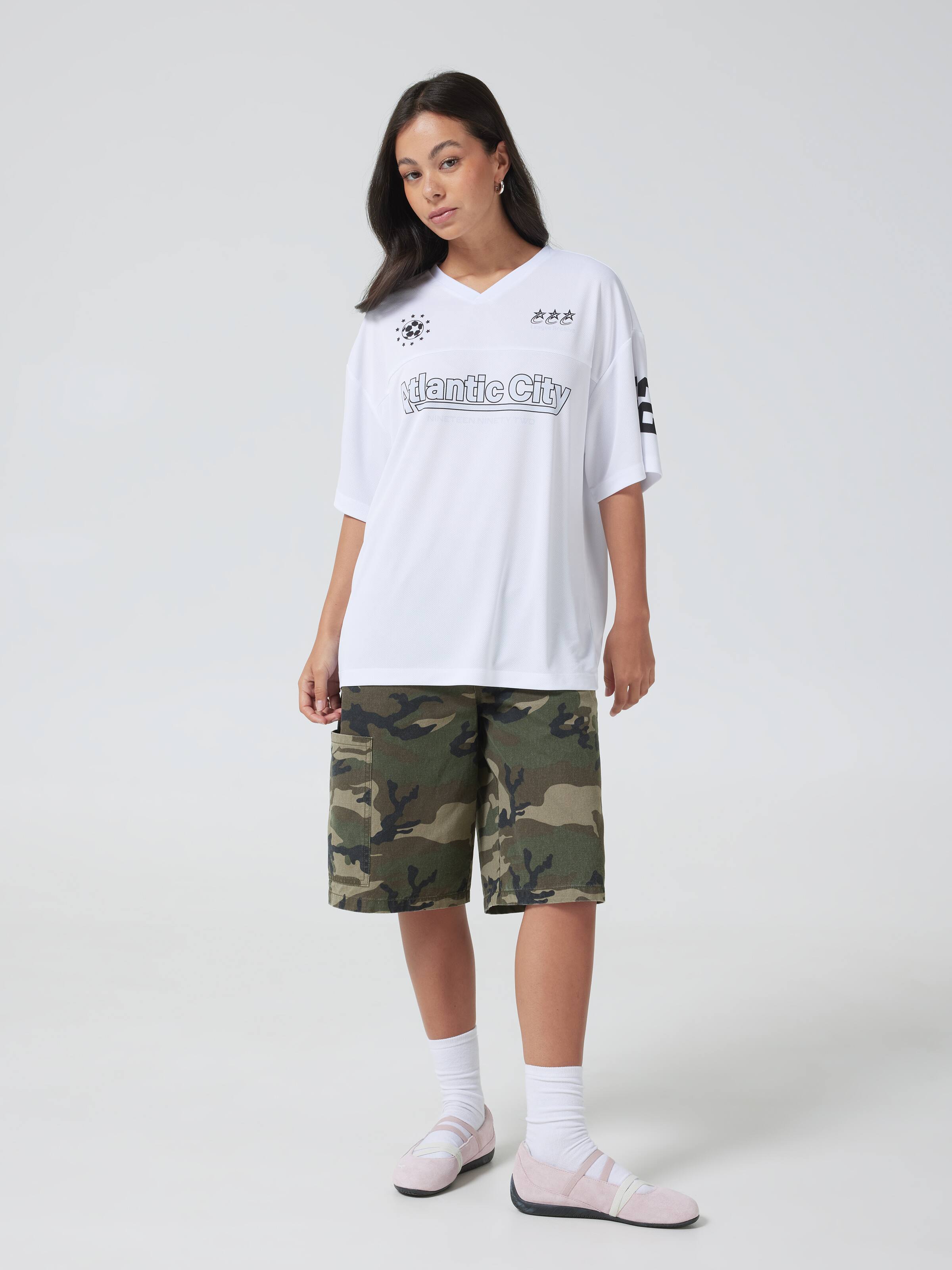 Established V Neck Jersey