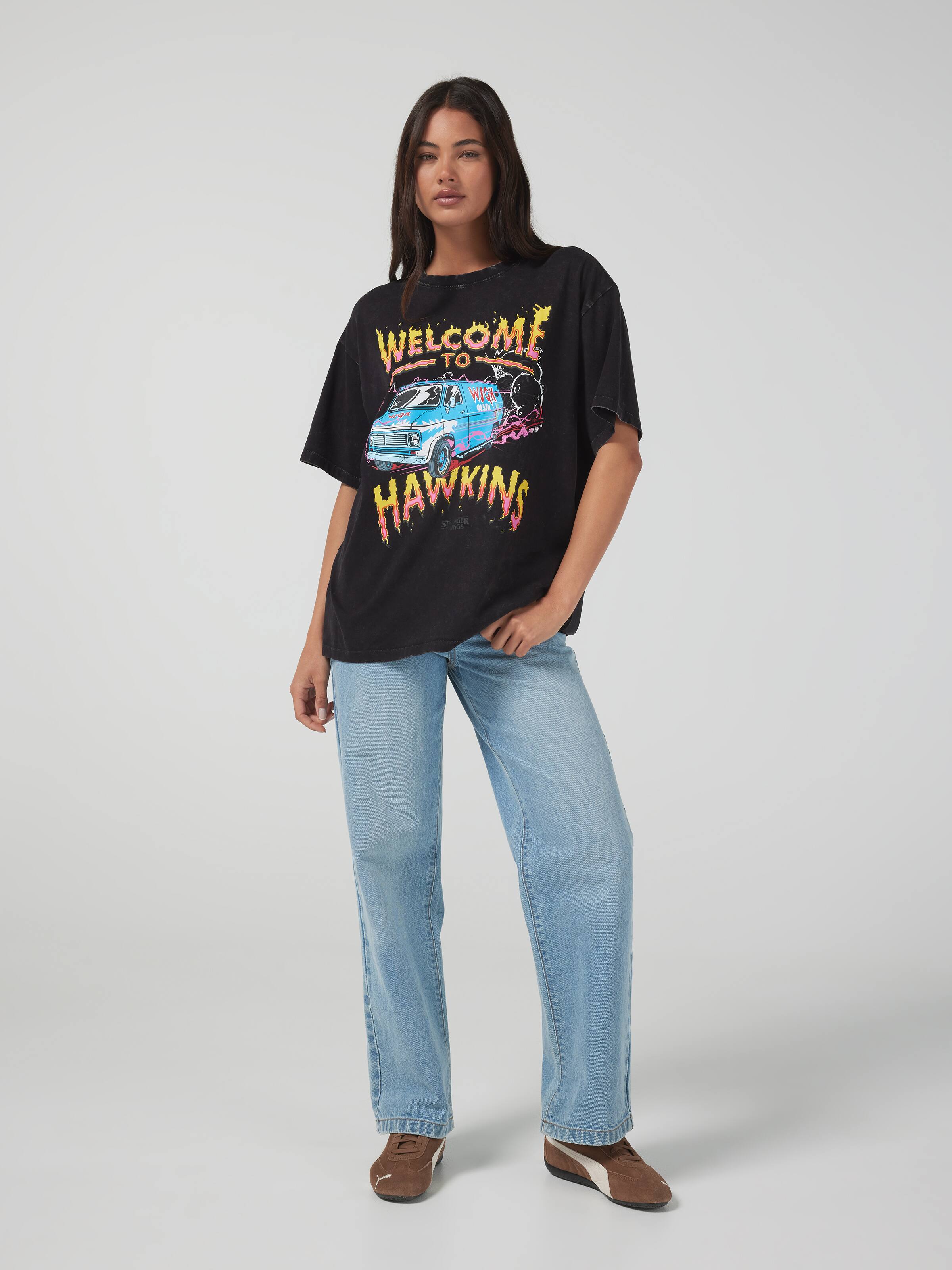 Stranger Things Squark Van Oversized Tee