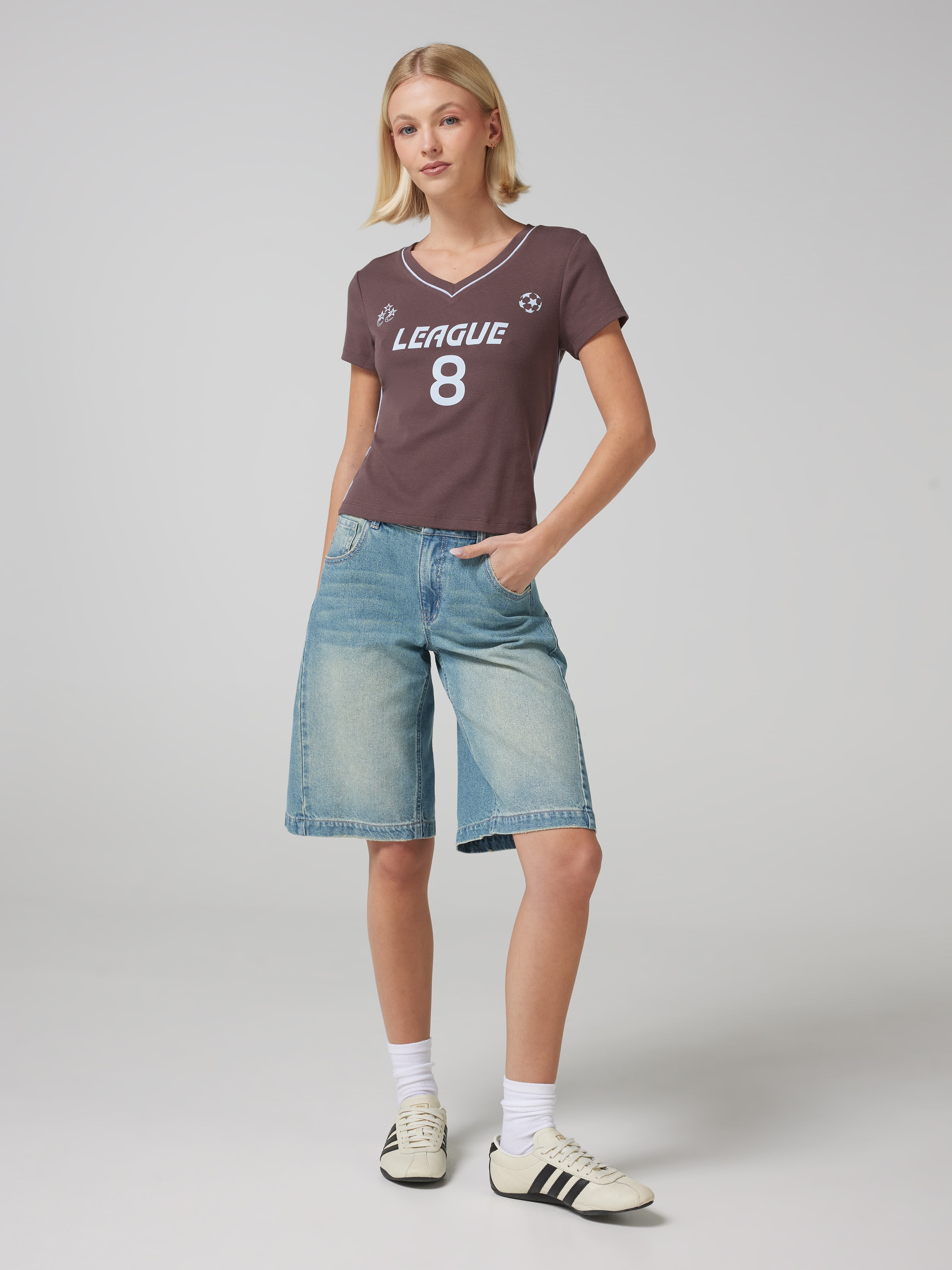 League 8 V Neck Longline Baby Tee