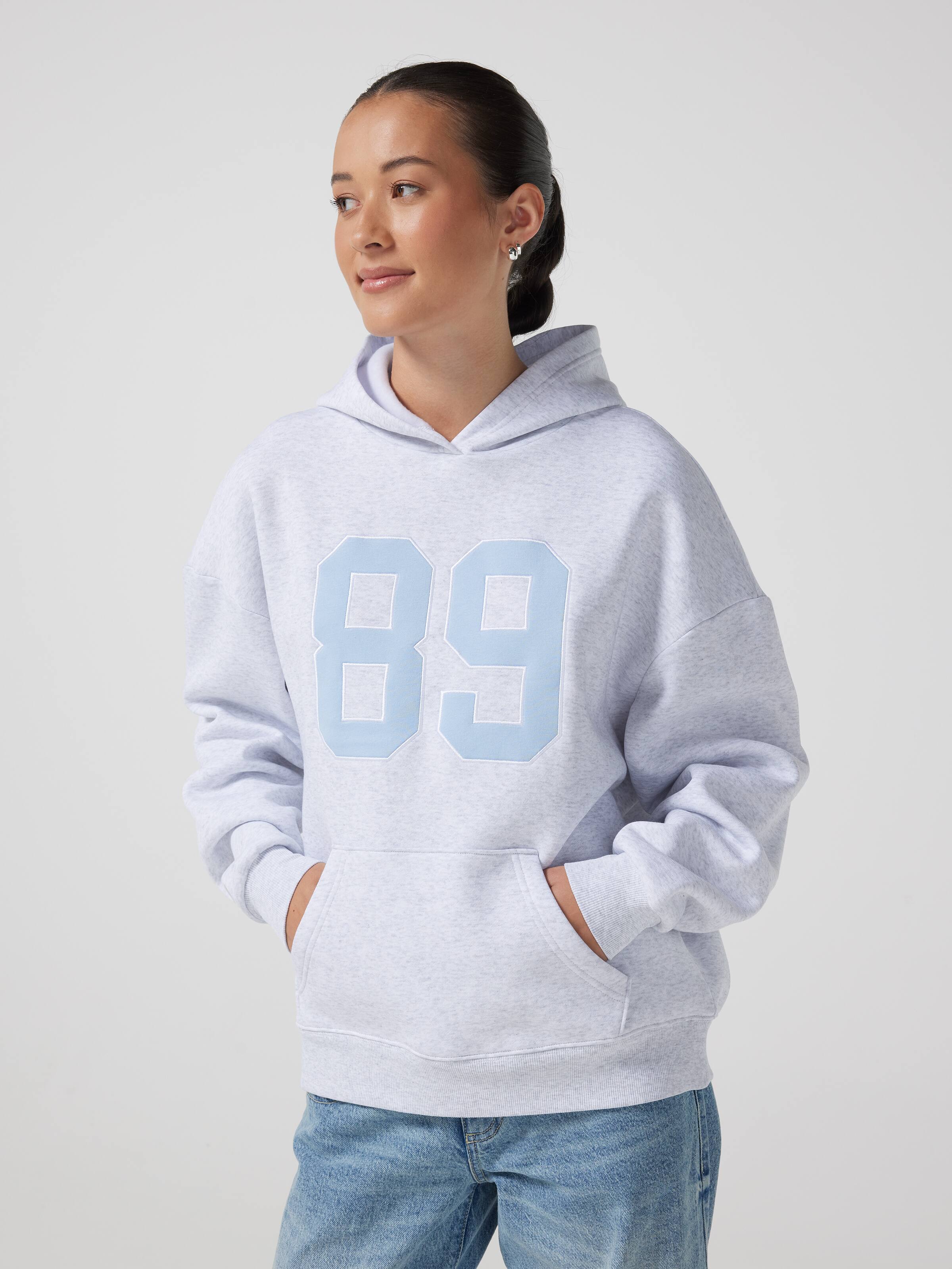 89 Applique Oversized Hoodie