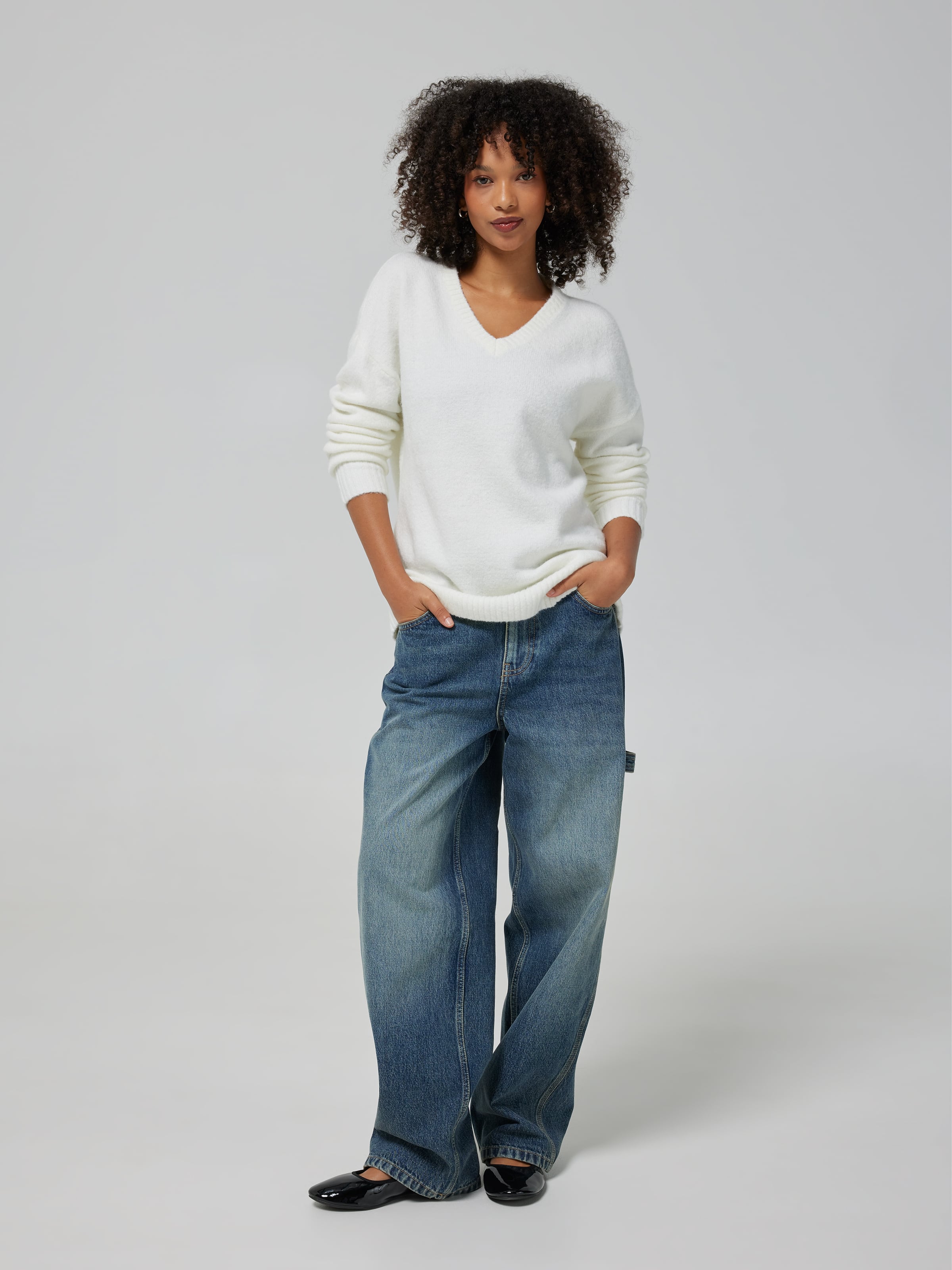 Leslie 2 Flat Knit V-Neck Jumper