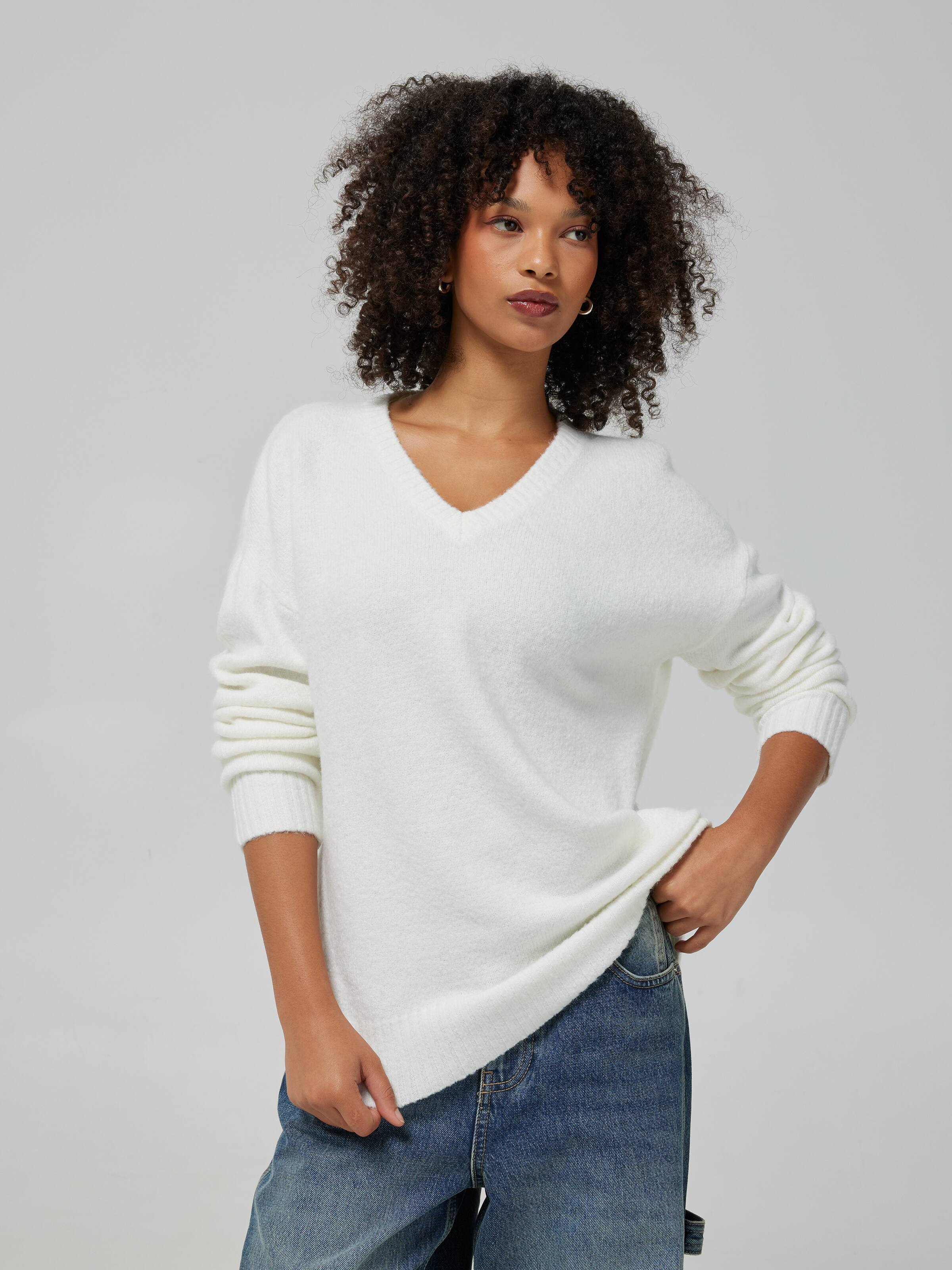 Leslie 2 Flat Knit V-Neck Jumper