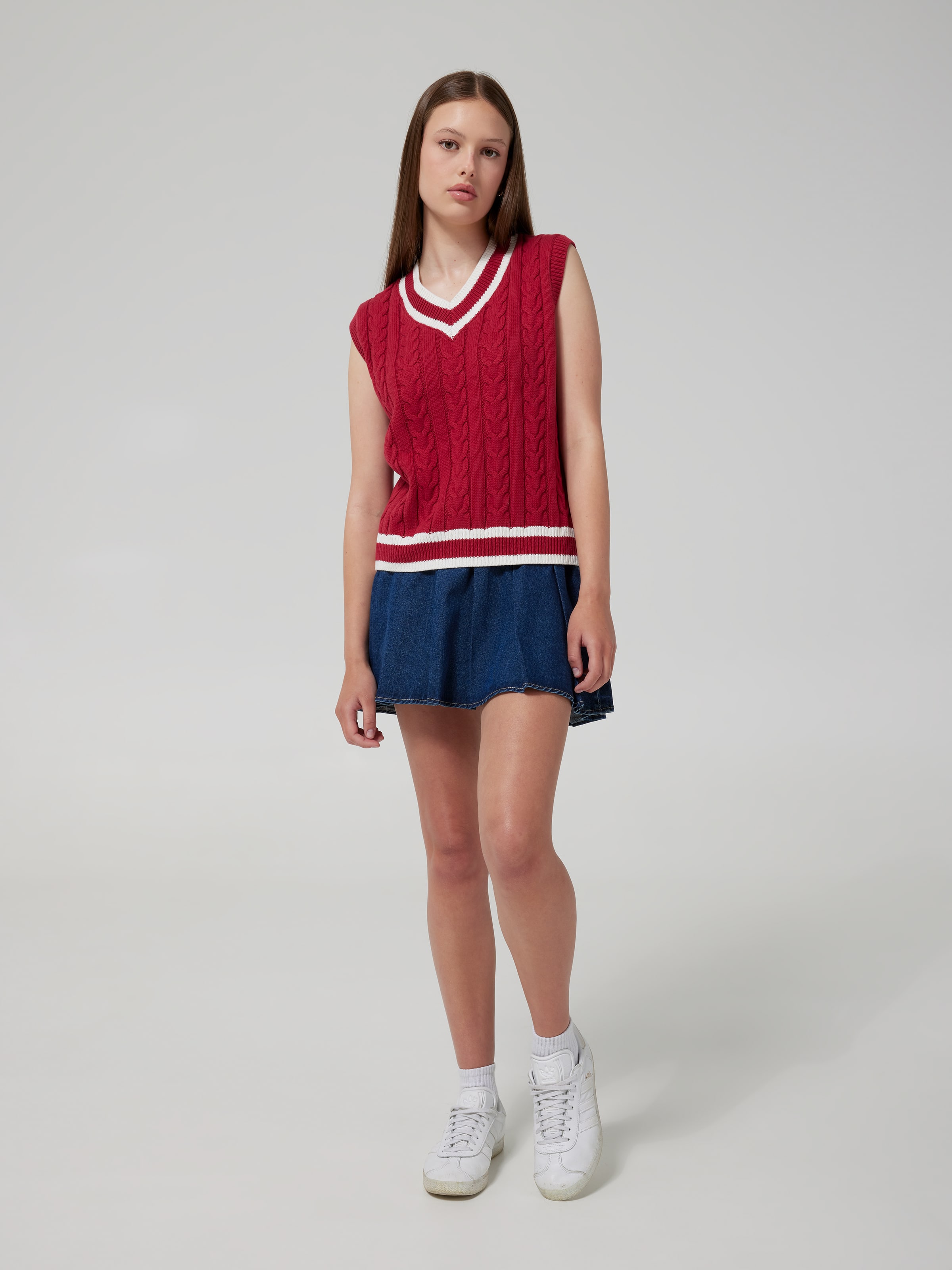 Isla  V- Neck Vest