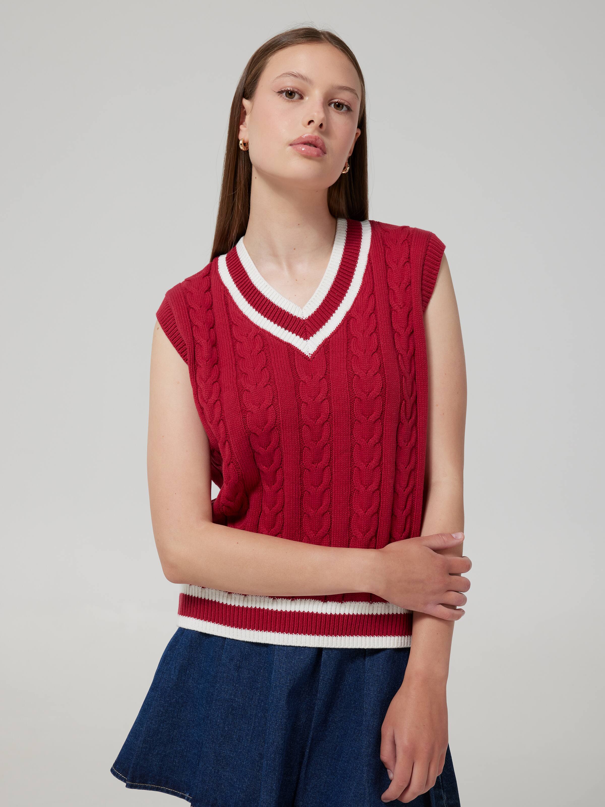 Isla  V- Neck Vest