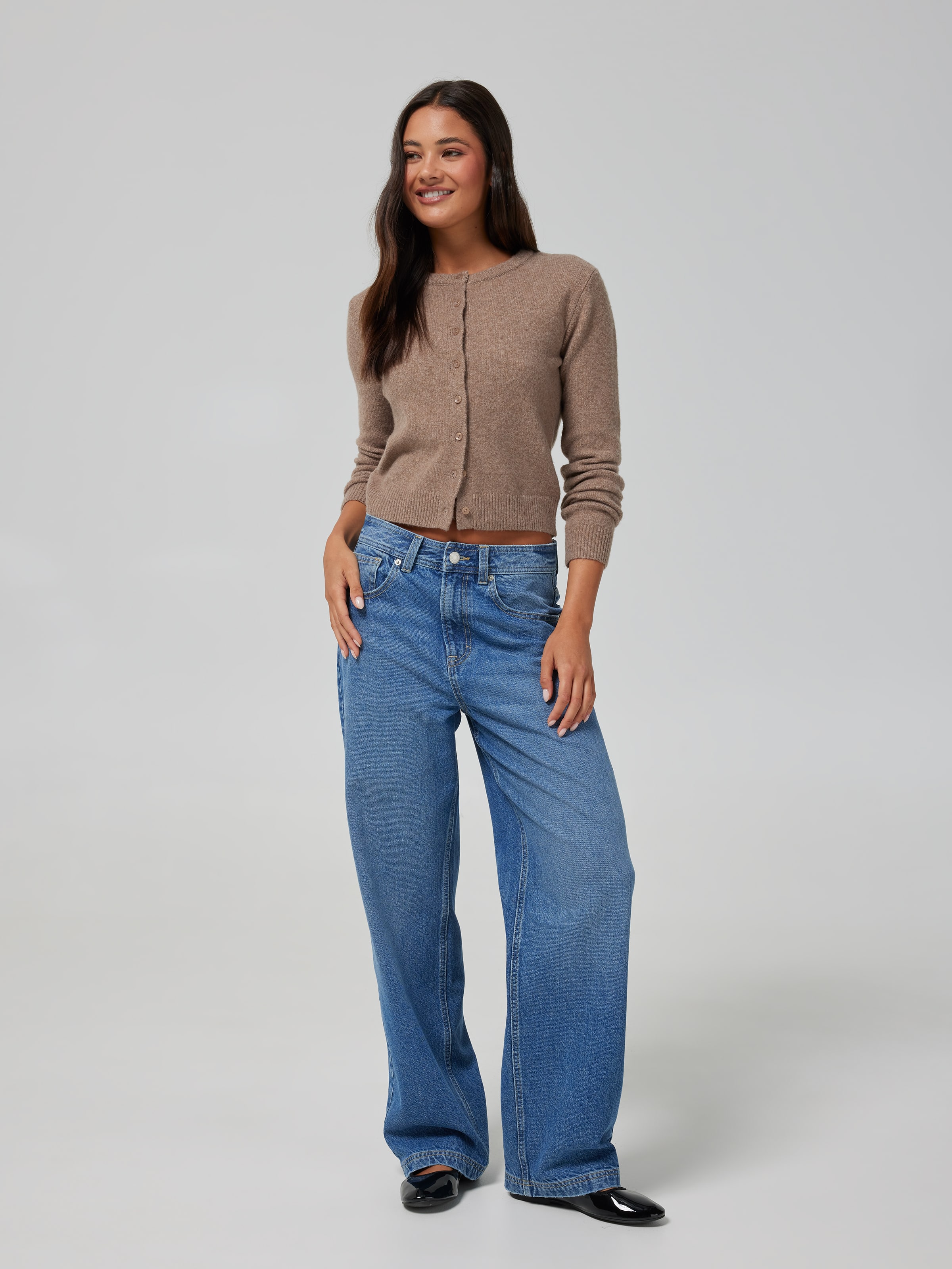 Aurora Cardi