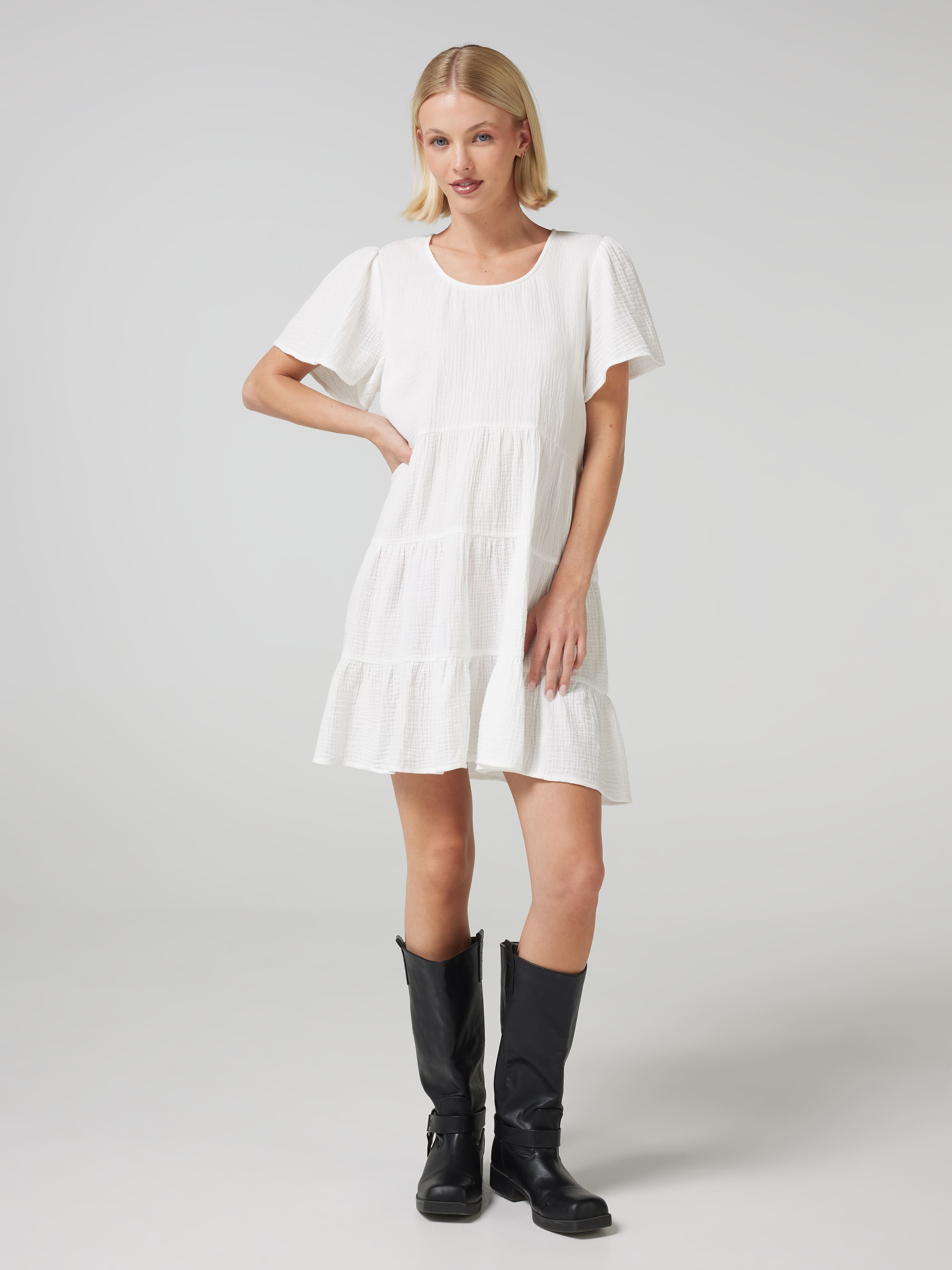 Shyloh Tiered Mini Dress