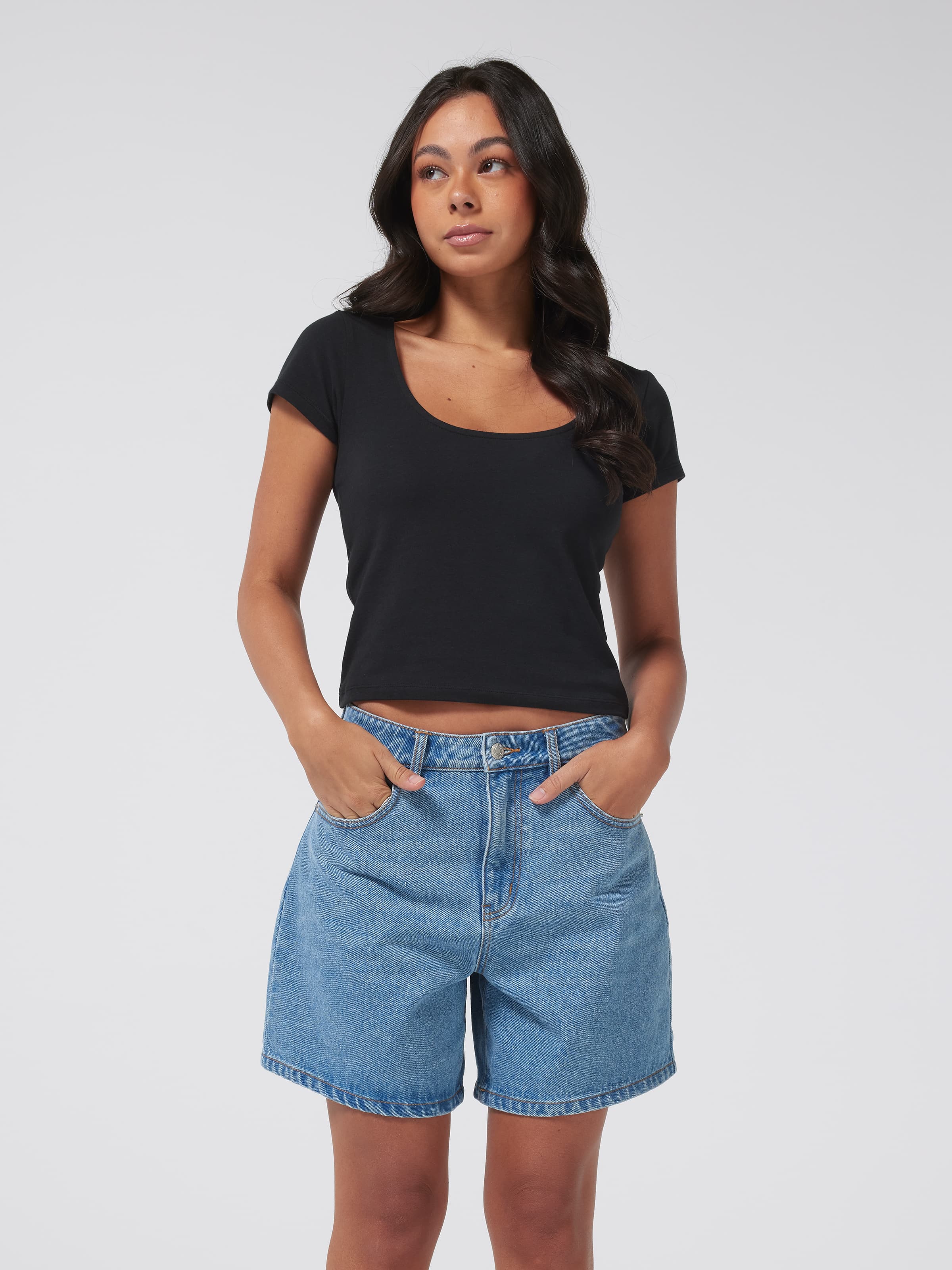 Annie A Line Short