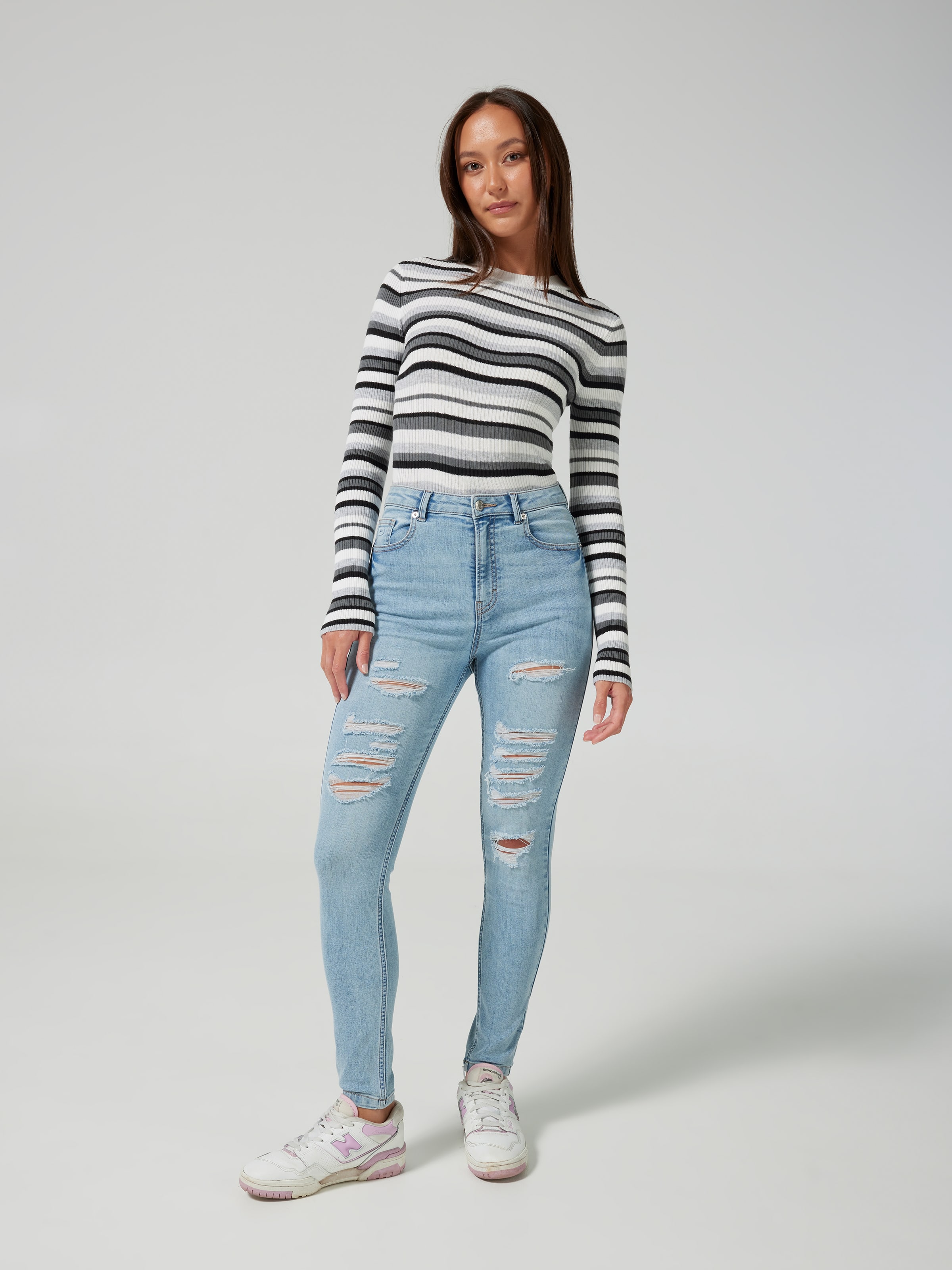 Jessie Extreme Rips Jeans