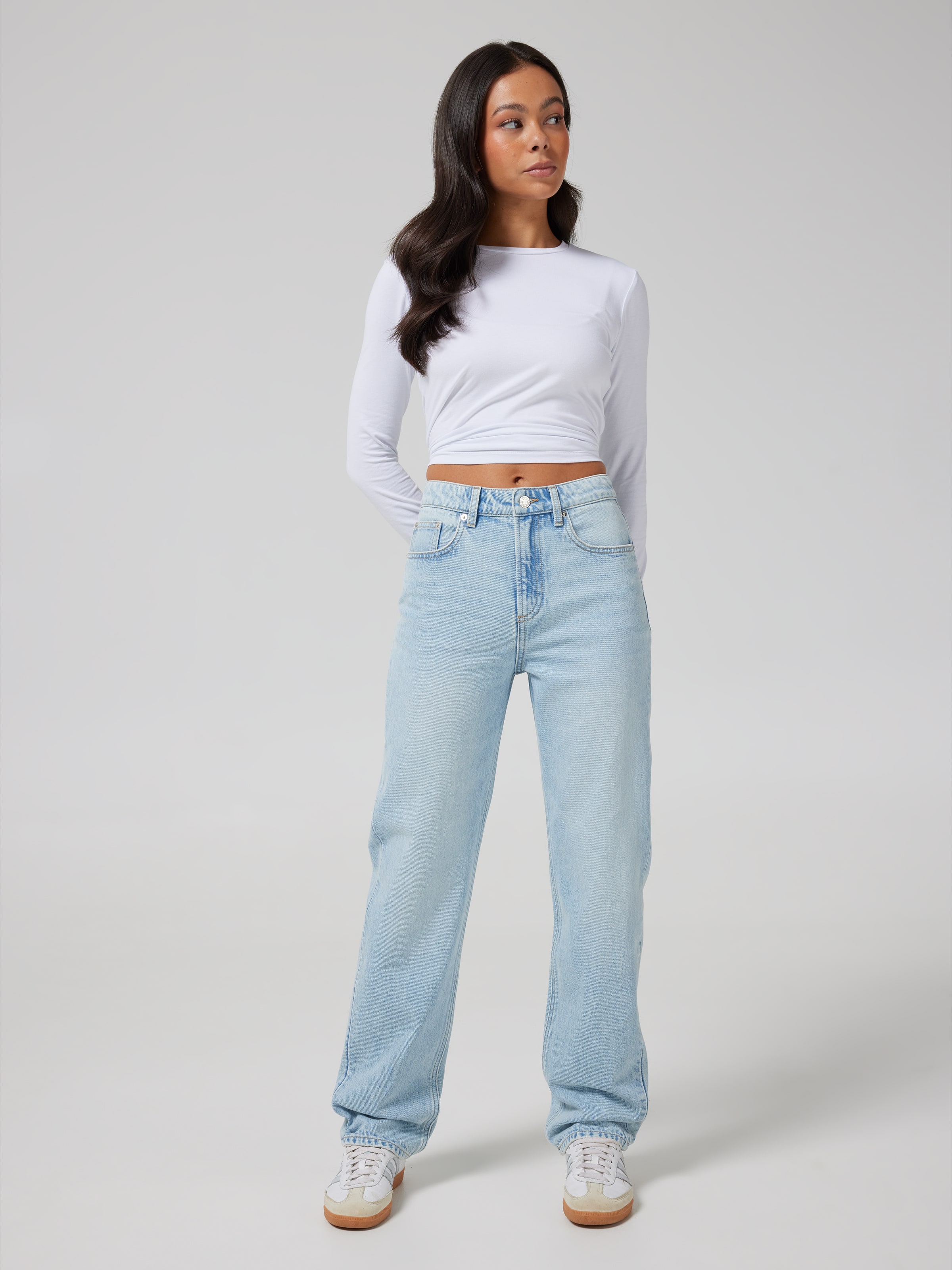 Sienna Slim Straight Jean