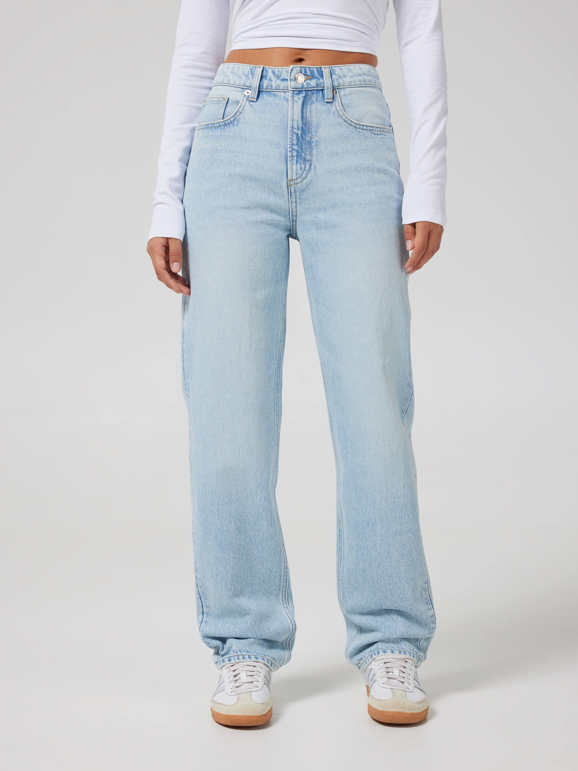 Sienna Slim Straight Jean