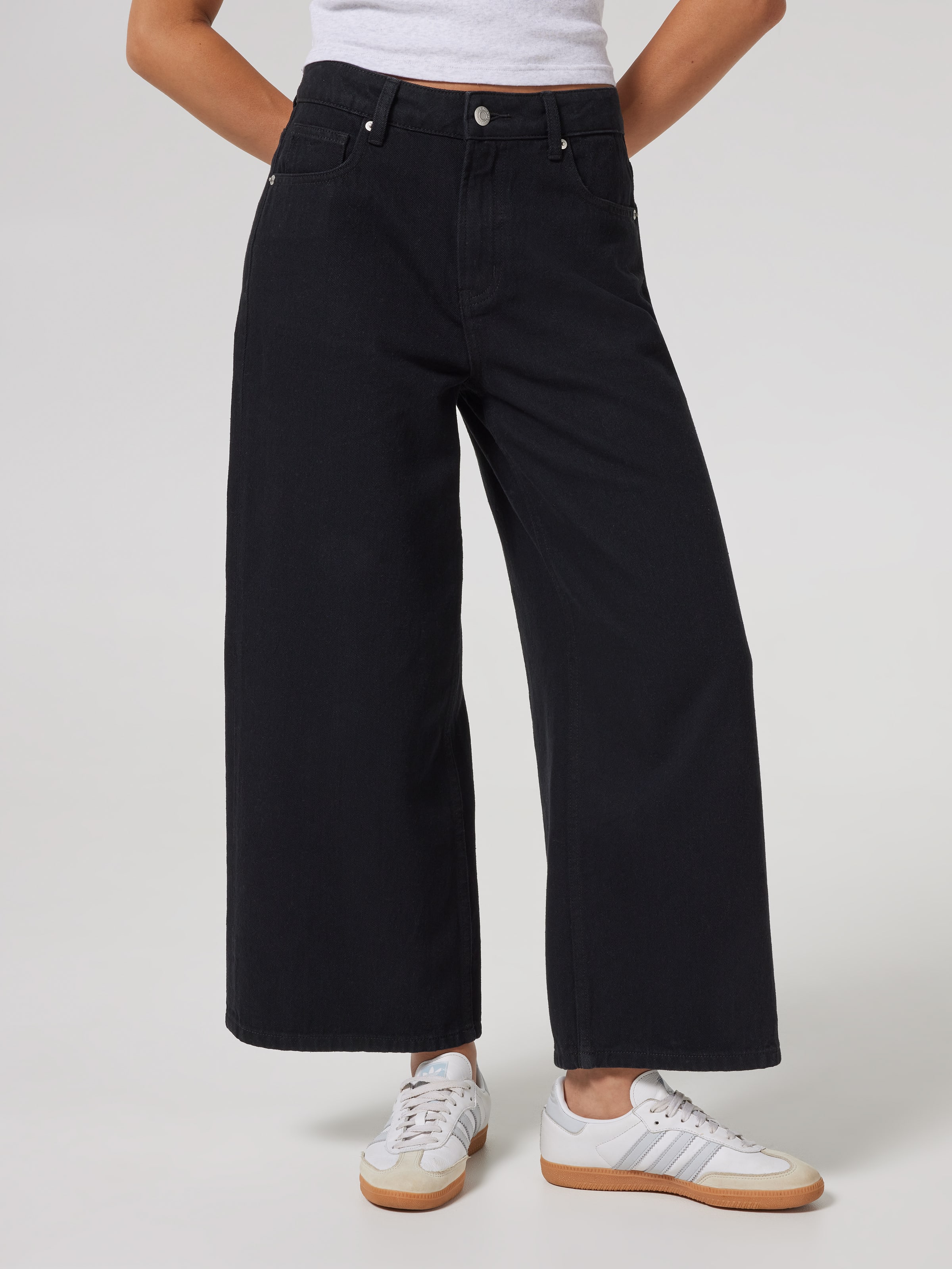 Cassie Crop Wide Leg Jean