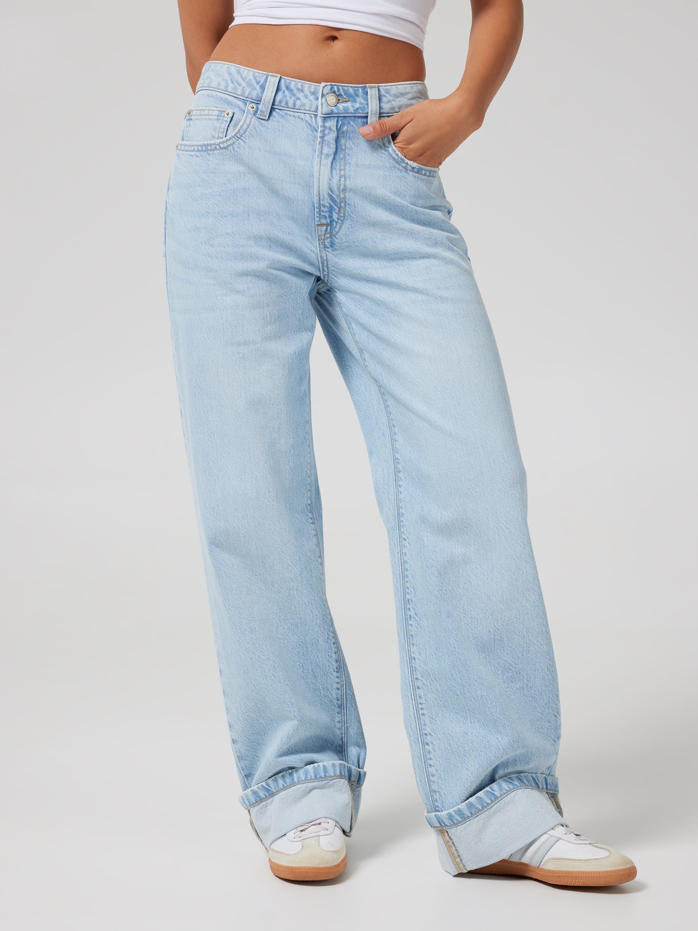 Reece Rolled Cuff Hem