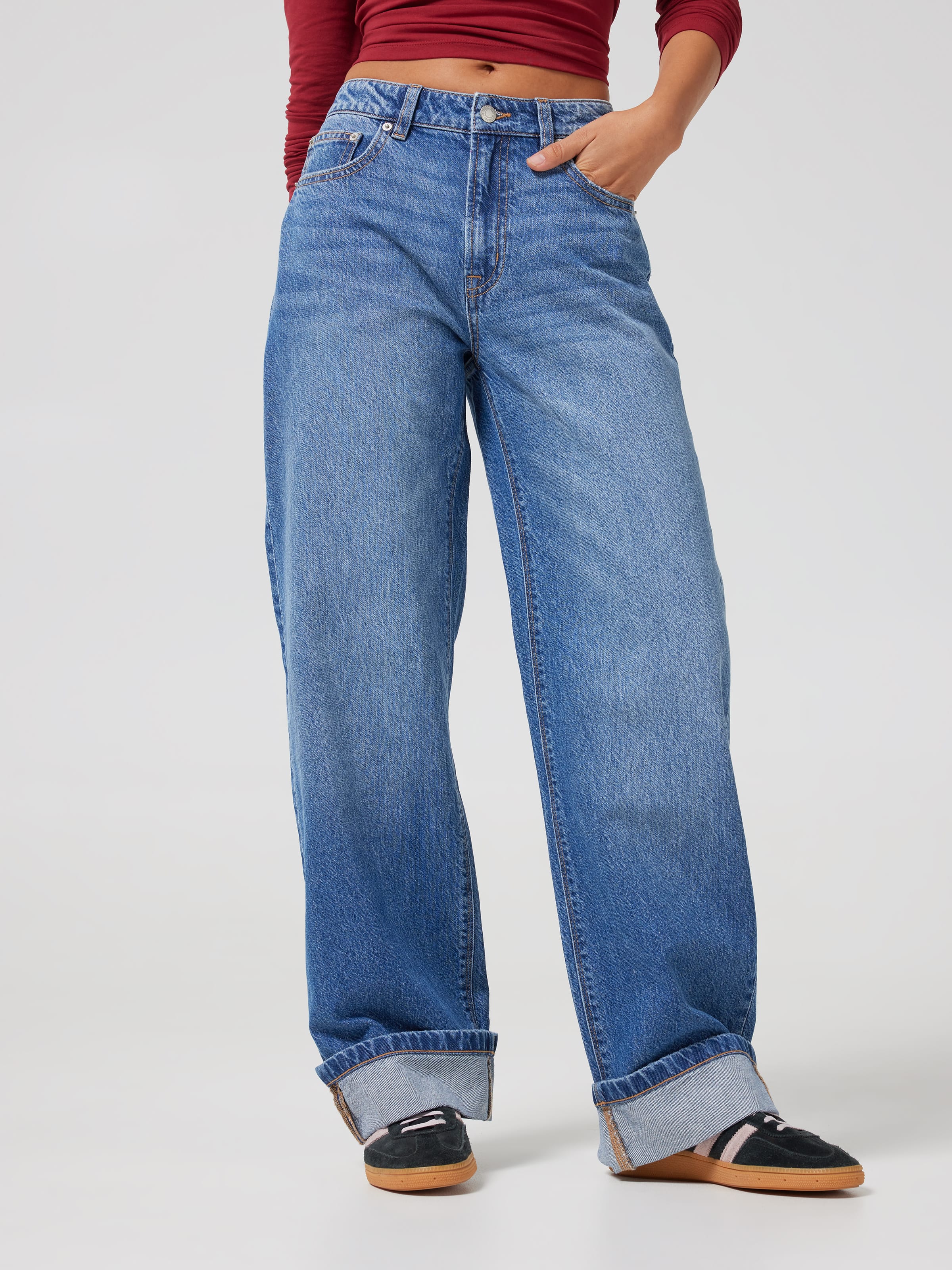 Reece Rolled Cuff Hem