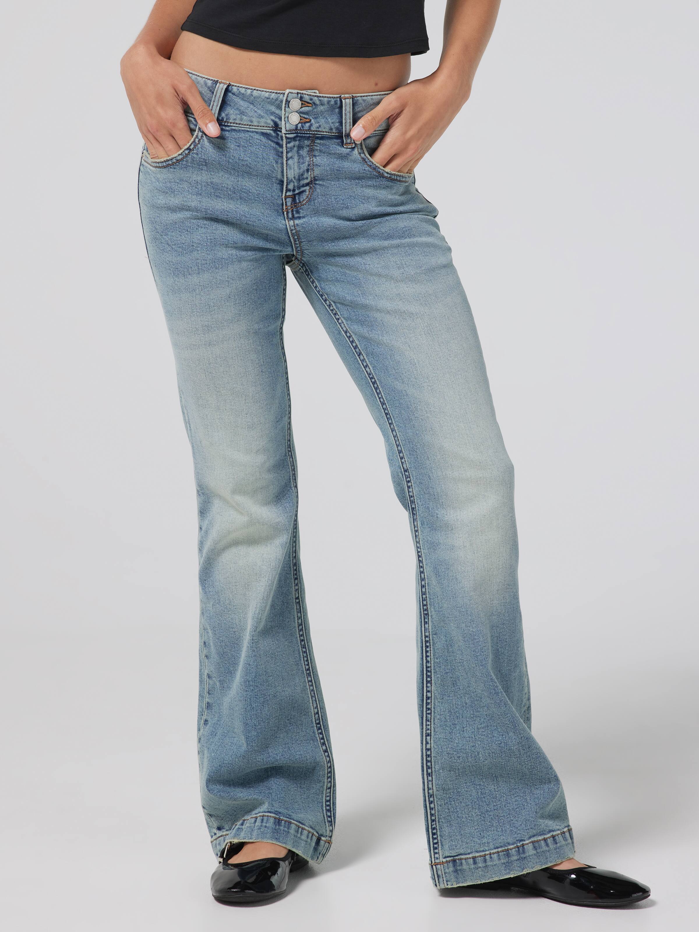 Lindsey Lowrise Bootcut Jean