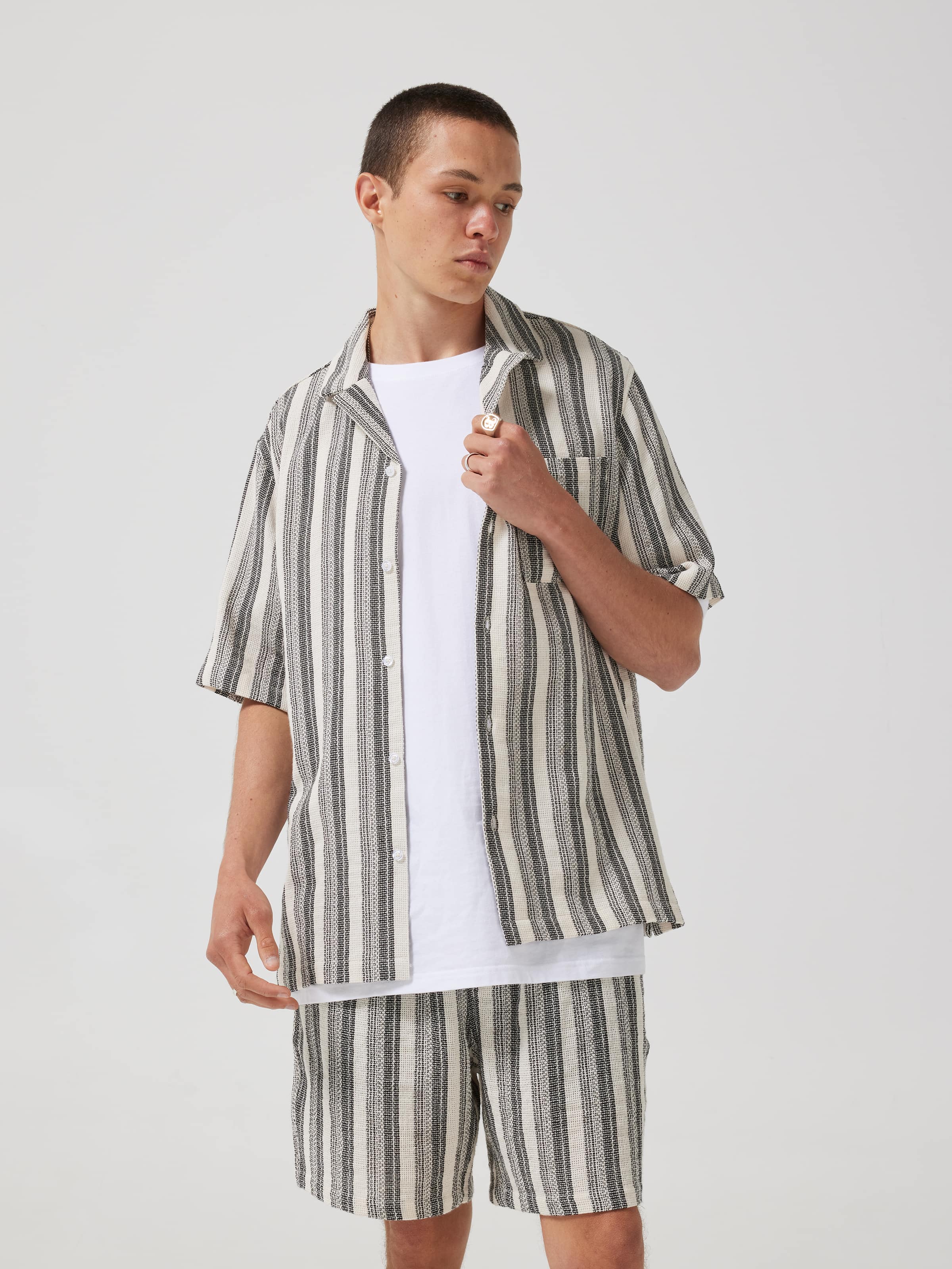 V-Stripe Byron Short Sleeve Shirt