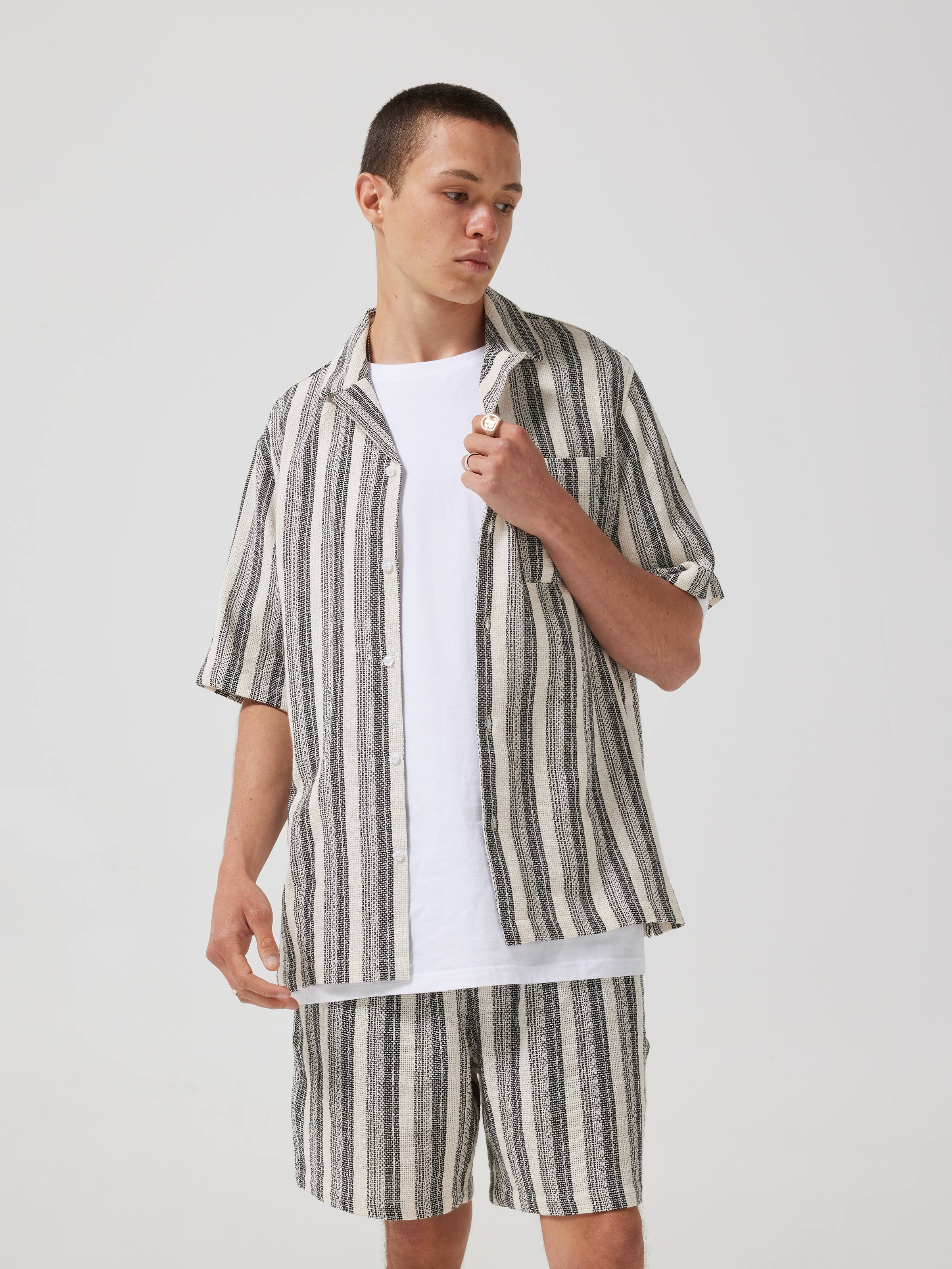 V-Stripe Byron Short Sleeve Shirt