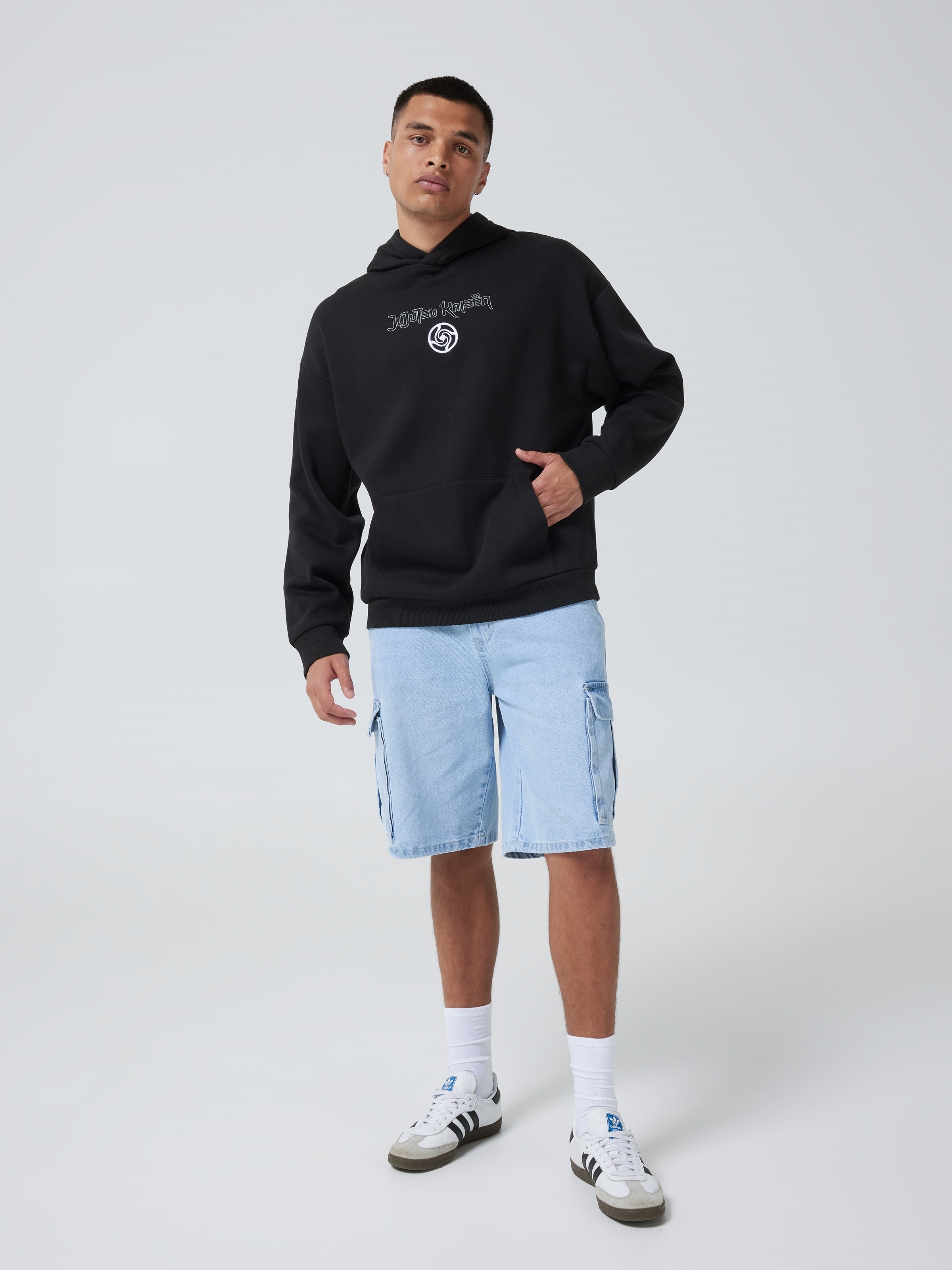 Jujitsu Kaisen Group Hoodie