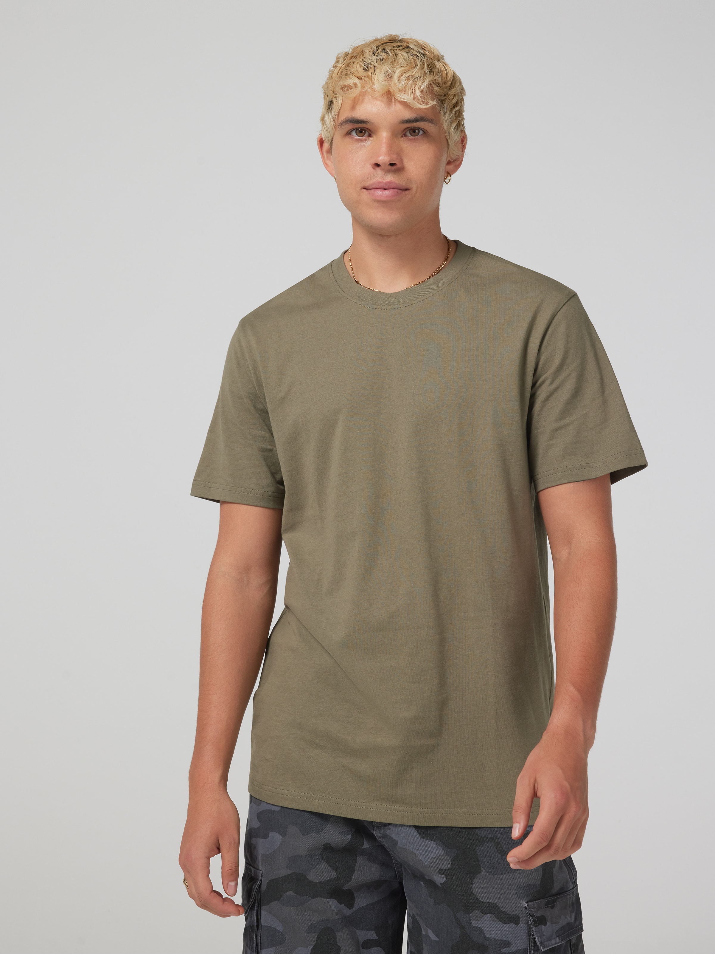 Premium Classic Basic Tee