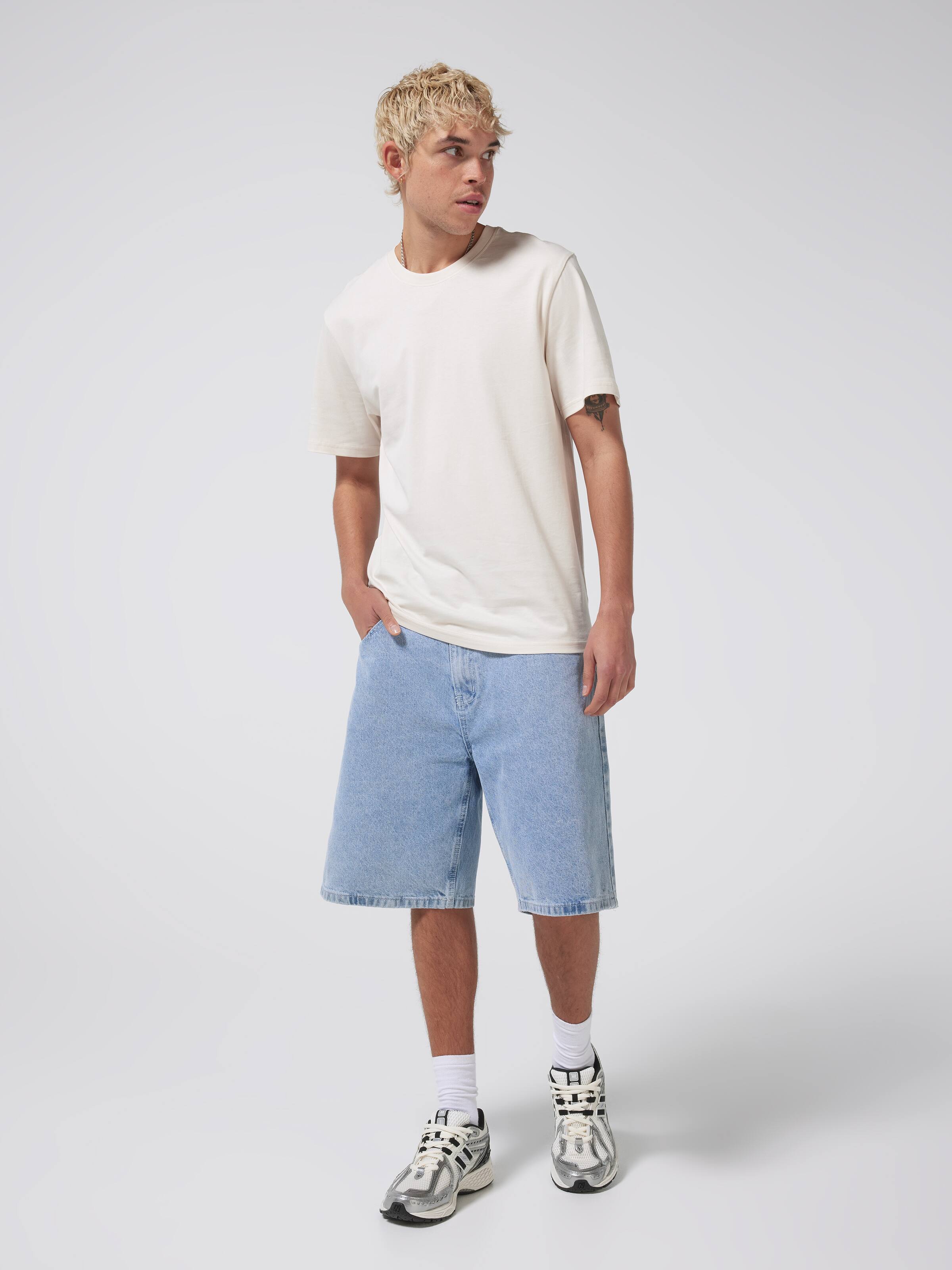 Premium Classic Basic Tee