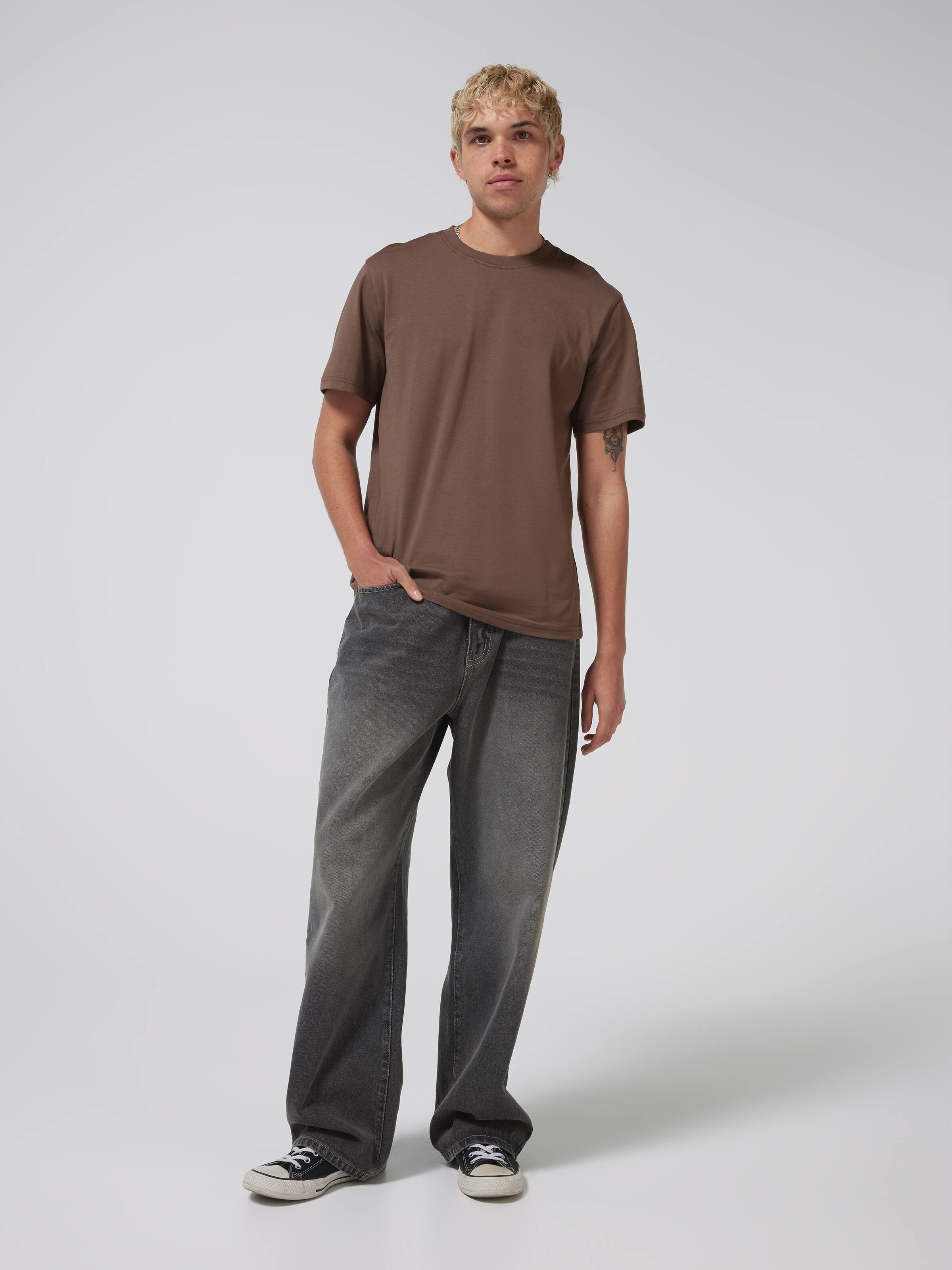 Premium Classic Basic Tee