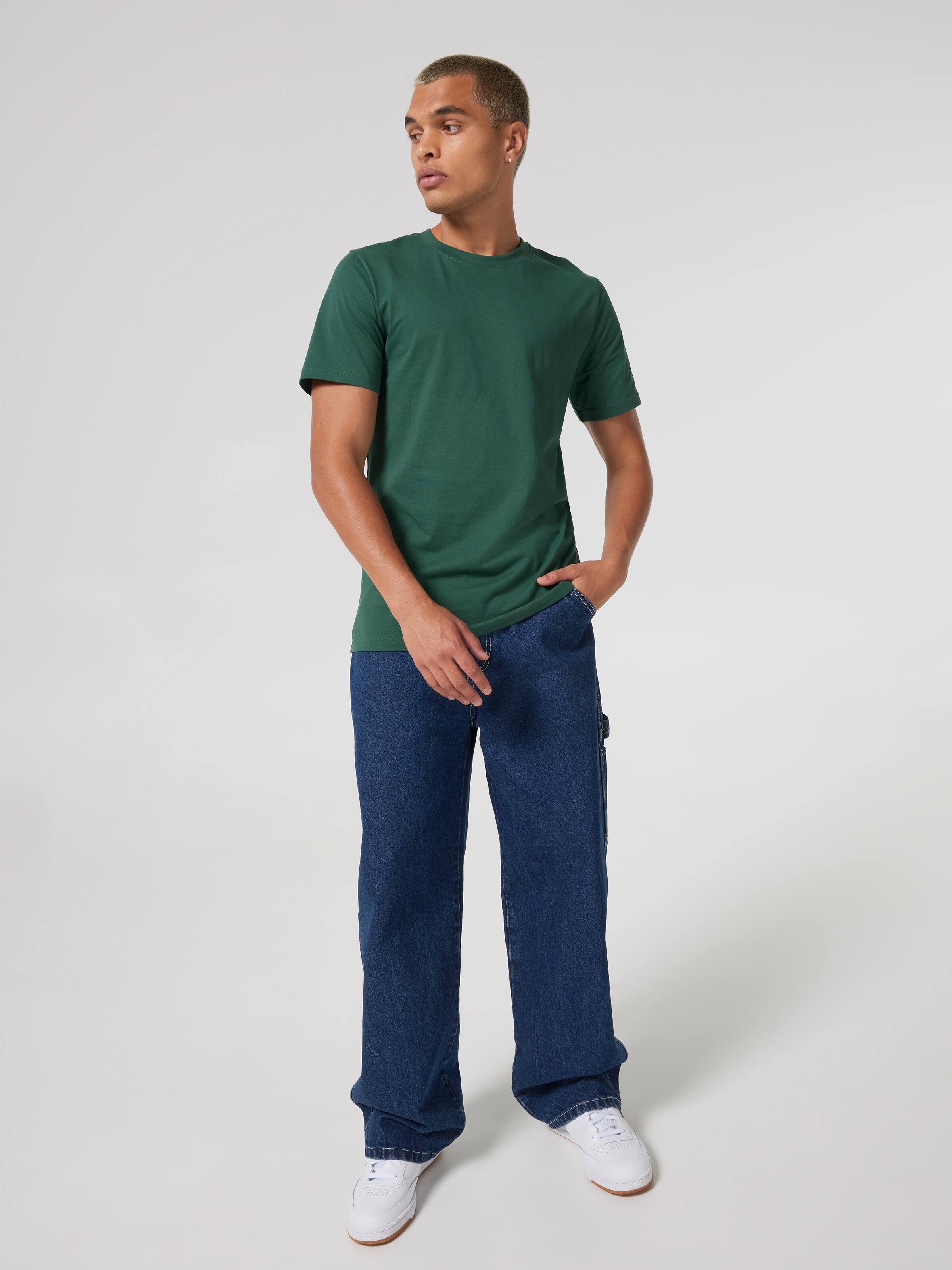 Premium Classic Basic Tee