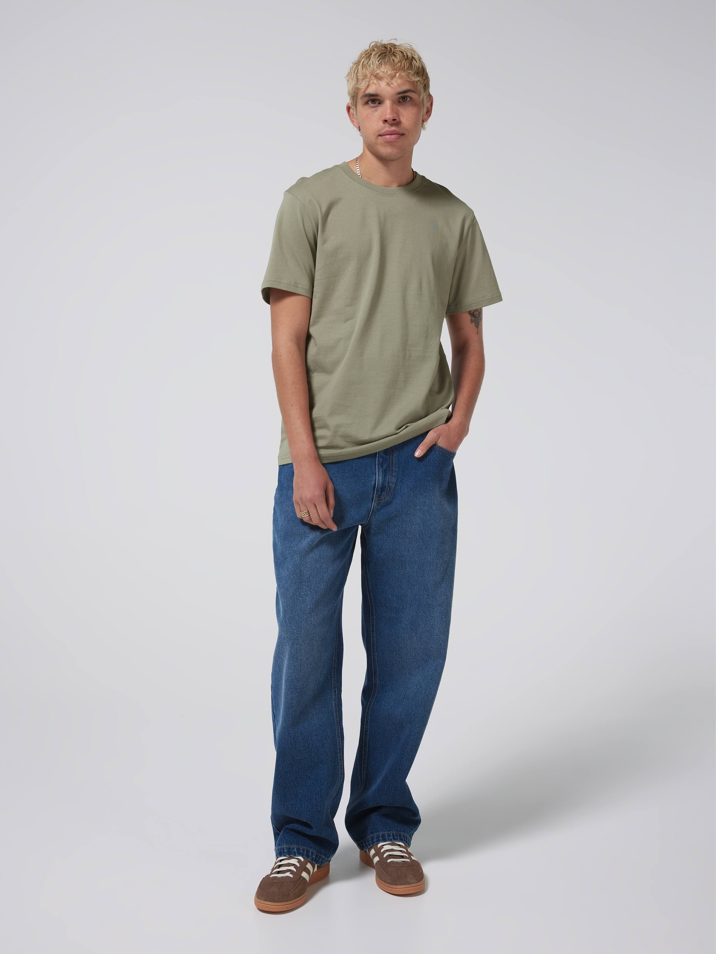 Premium Classic Basic Tee