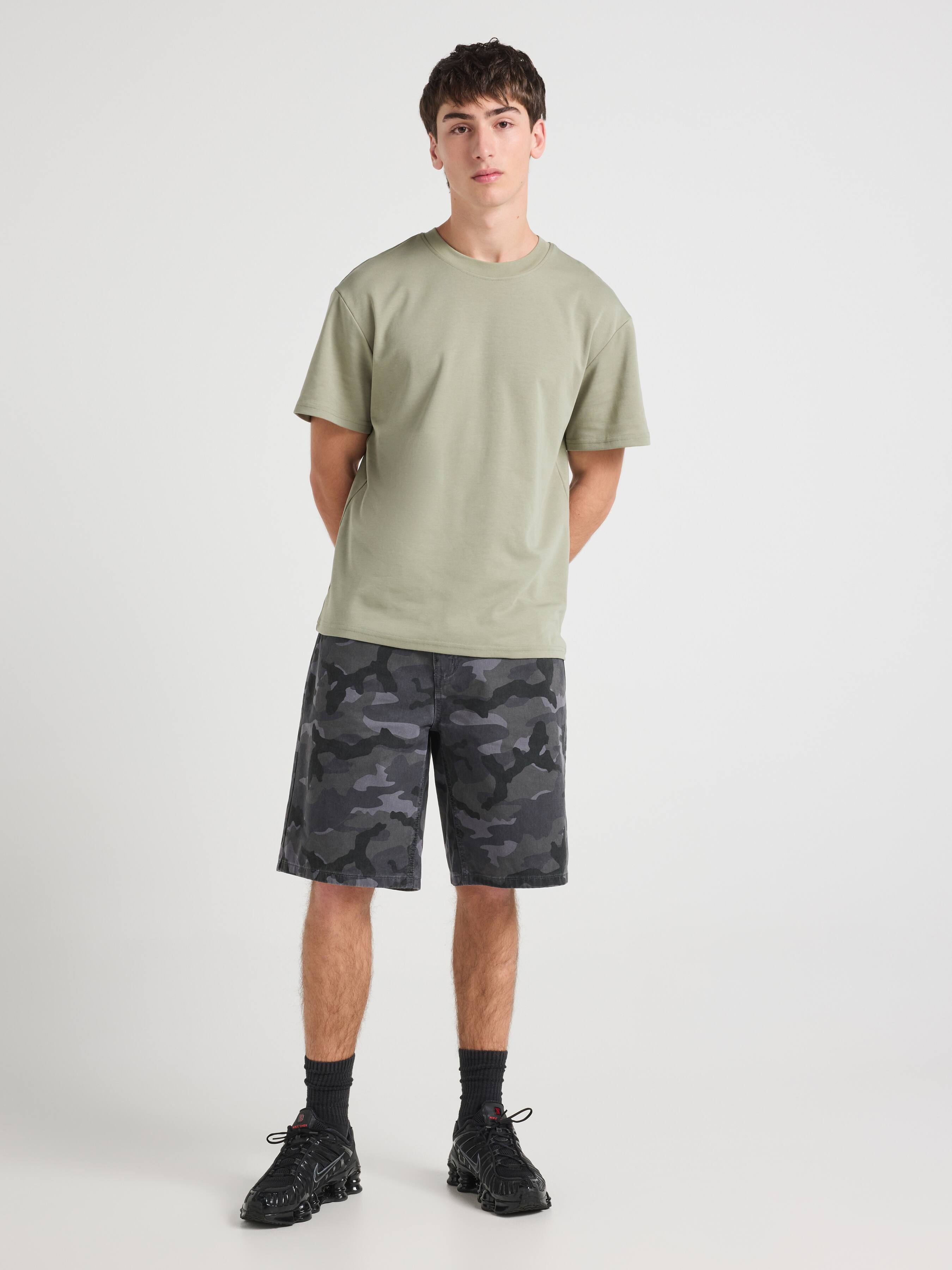 Essentials Relaxed Basic Tee