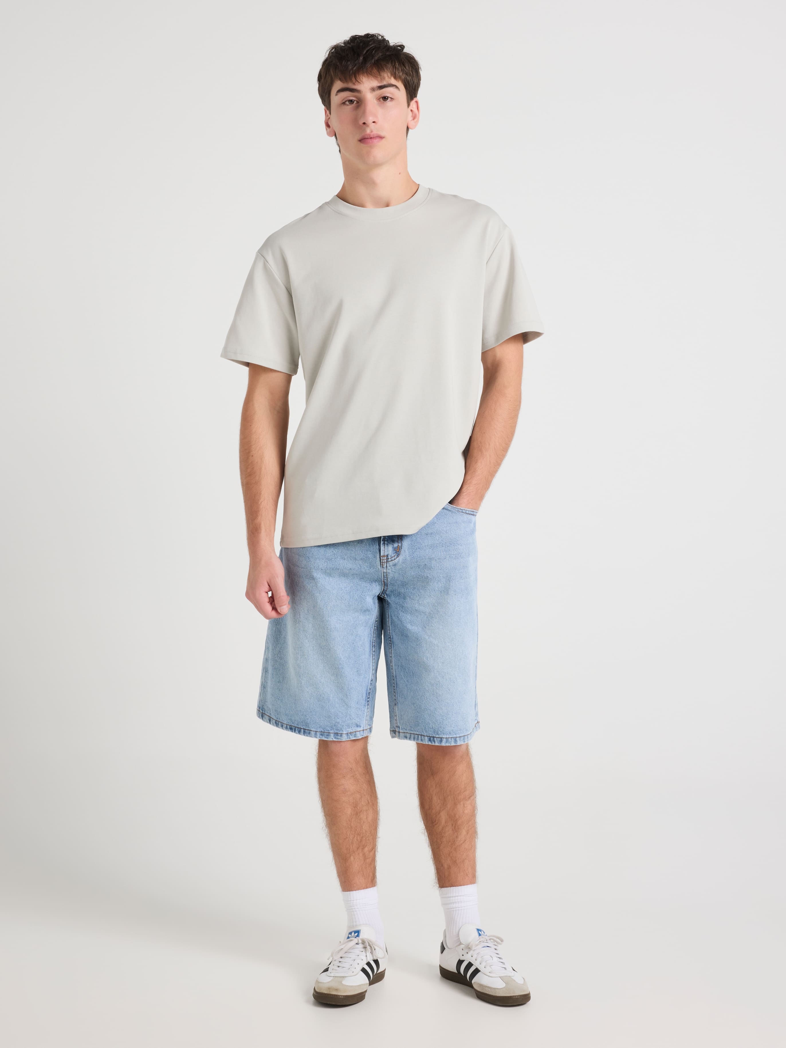 Essentials Relaxed Basic Tee