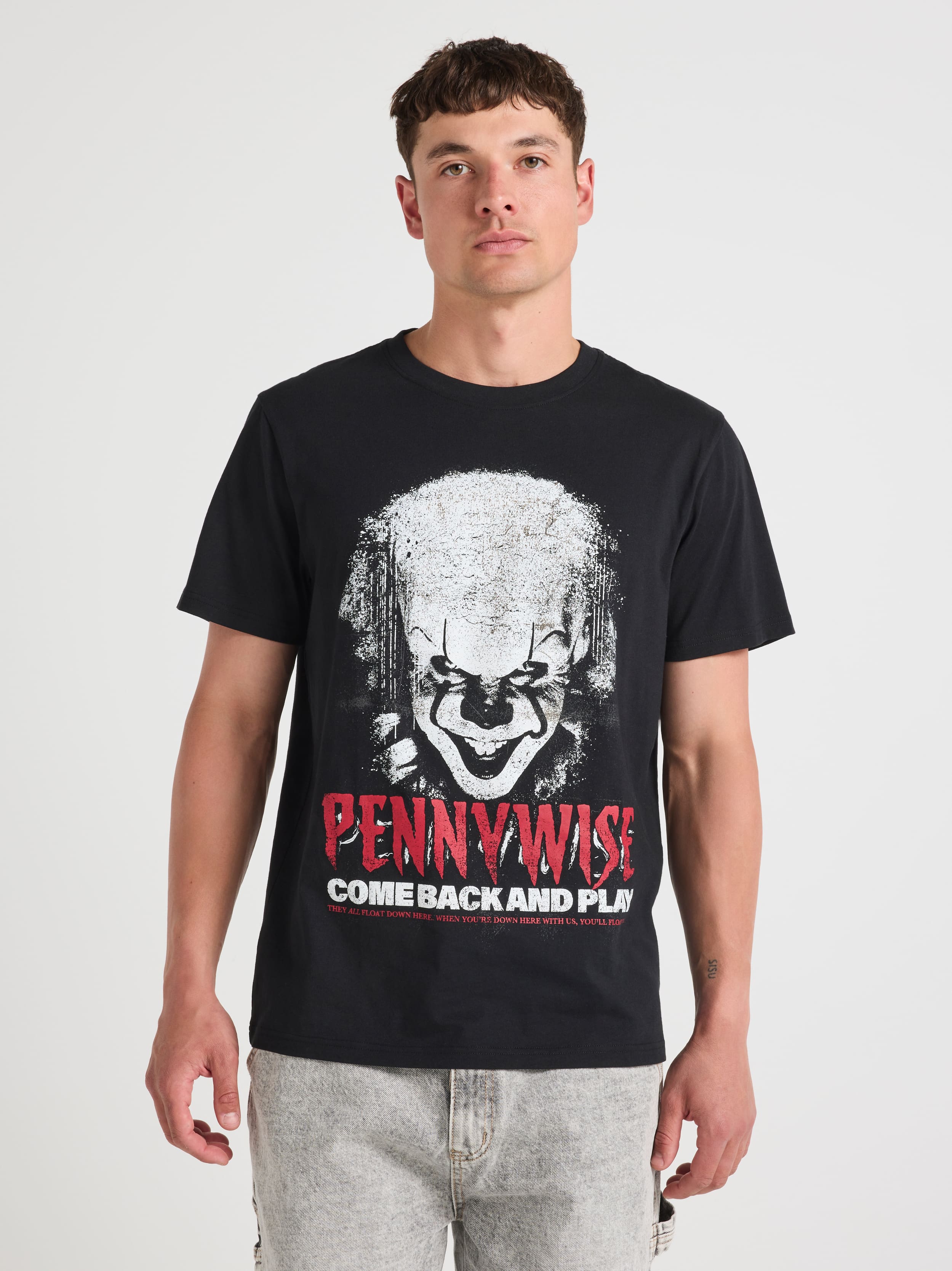 It Pennywise Short Sleeve Tee