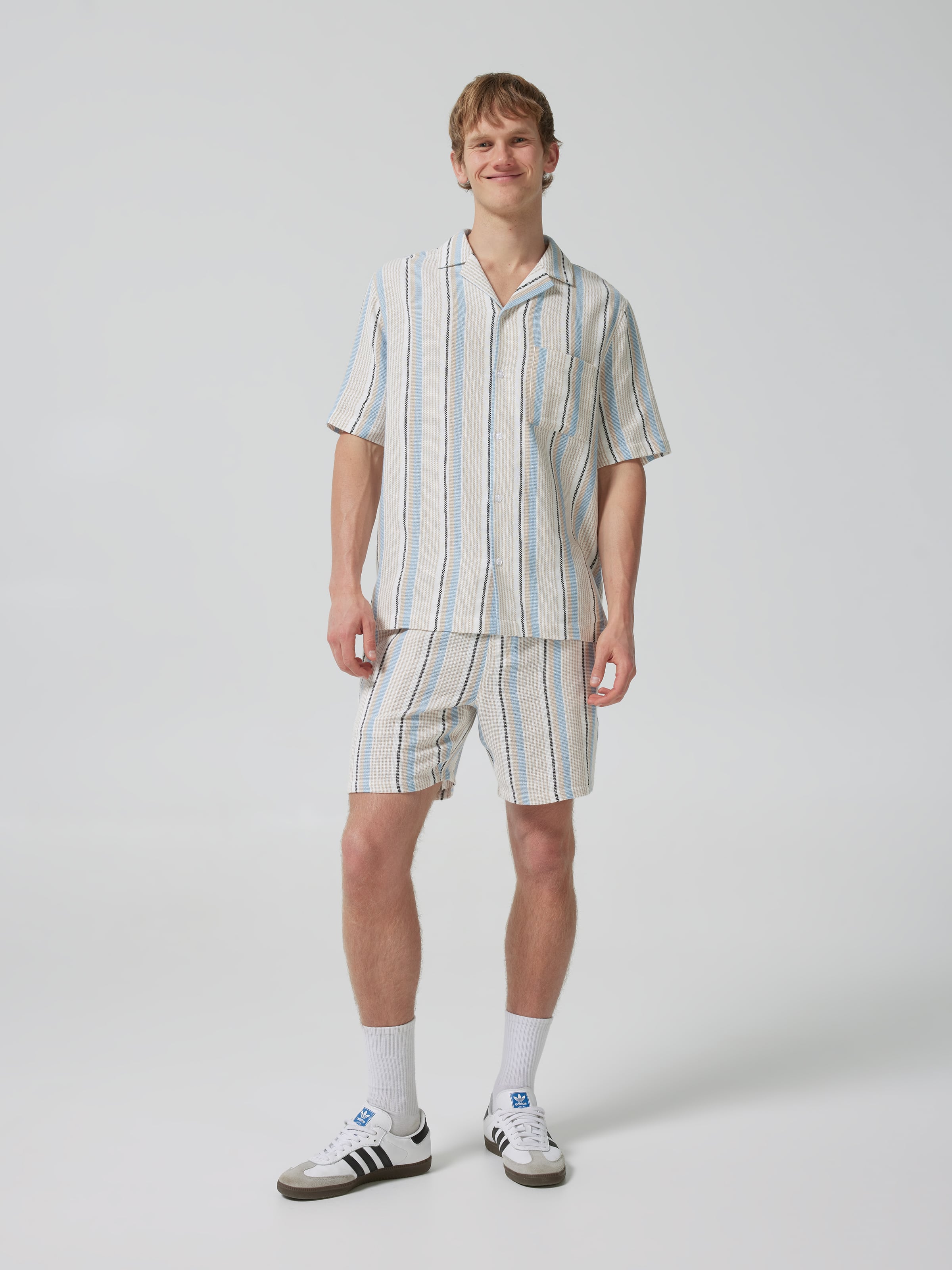 Trio V-Stripe Byron Suit Shirt